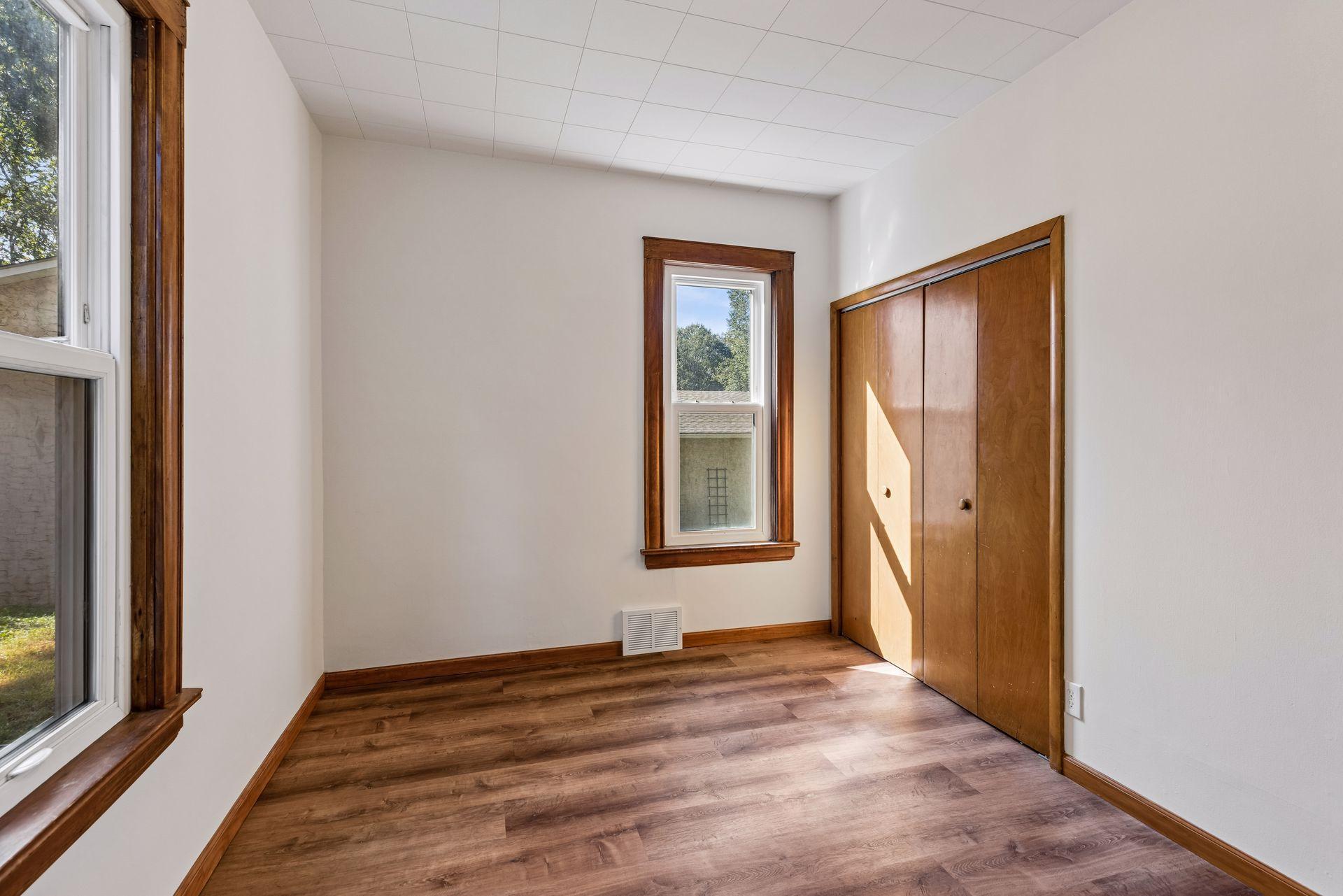 View of Residential at 2219 Lincoln Street, Minneapolis MN 55418, Minneapolis (13 of 32) - Mike Wilen | Minnesota Team Real Estate