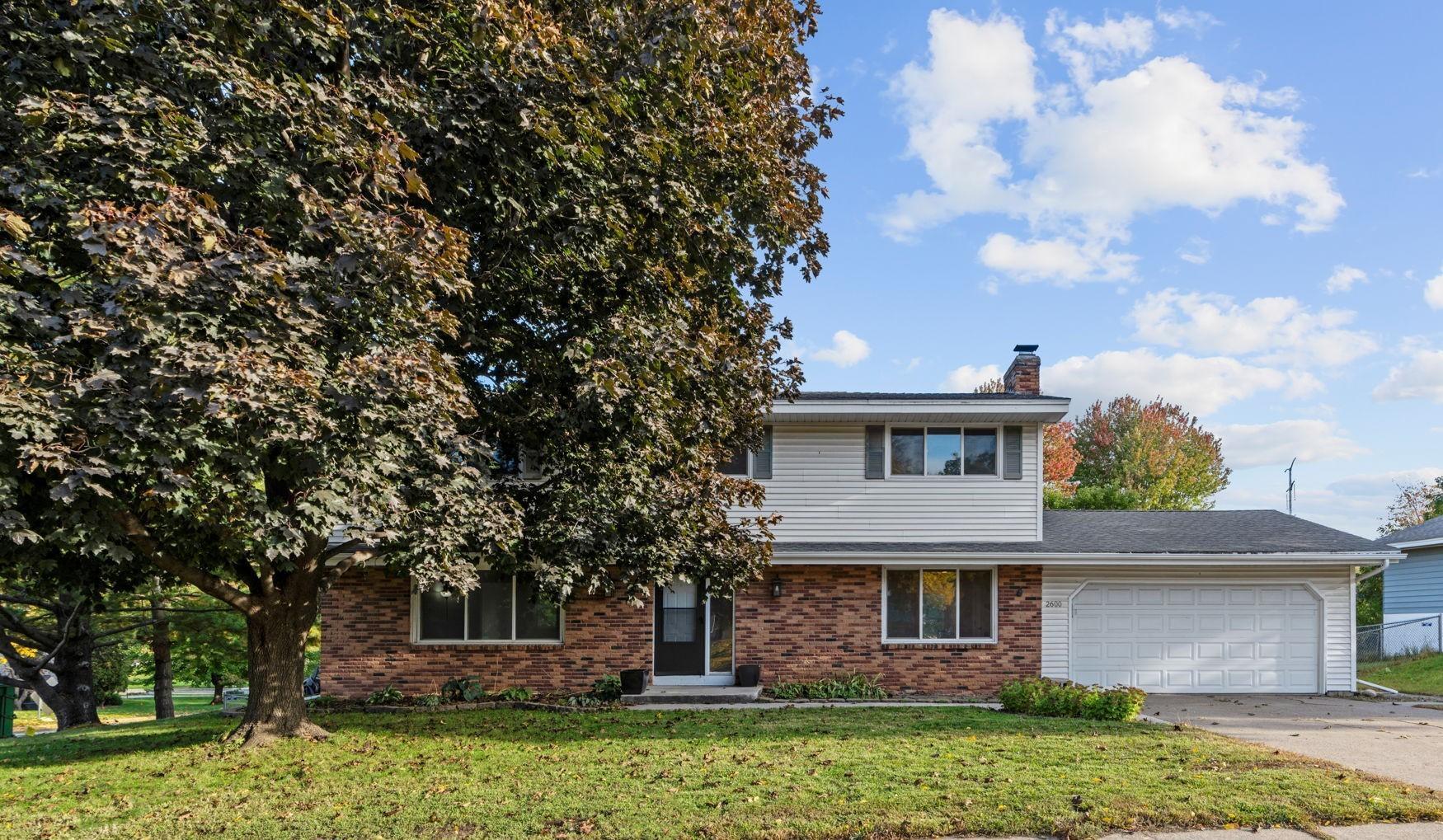 View of Single Family at 2600 River Hills Drive, Burnsville - Mike Wilen | Minnesota Team Real Estate