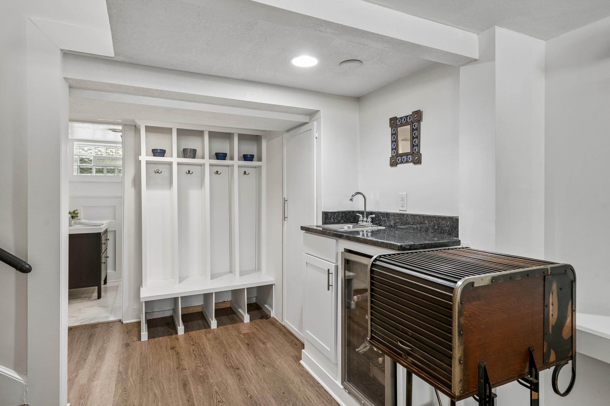 View of Residential at 5336 Ewing Avenue, Minneapolis MN 55410, Minneapolis (27 of 43) - Mike Wilen | Minnesota Team Real Estate