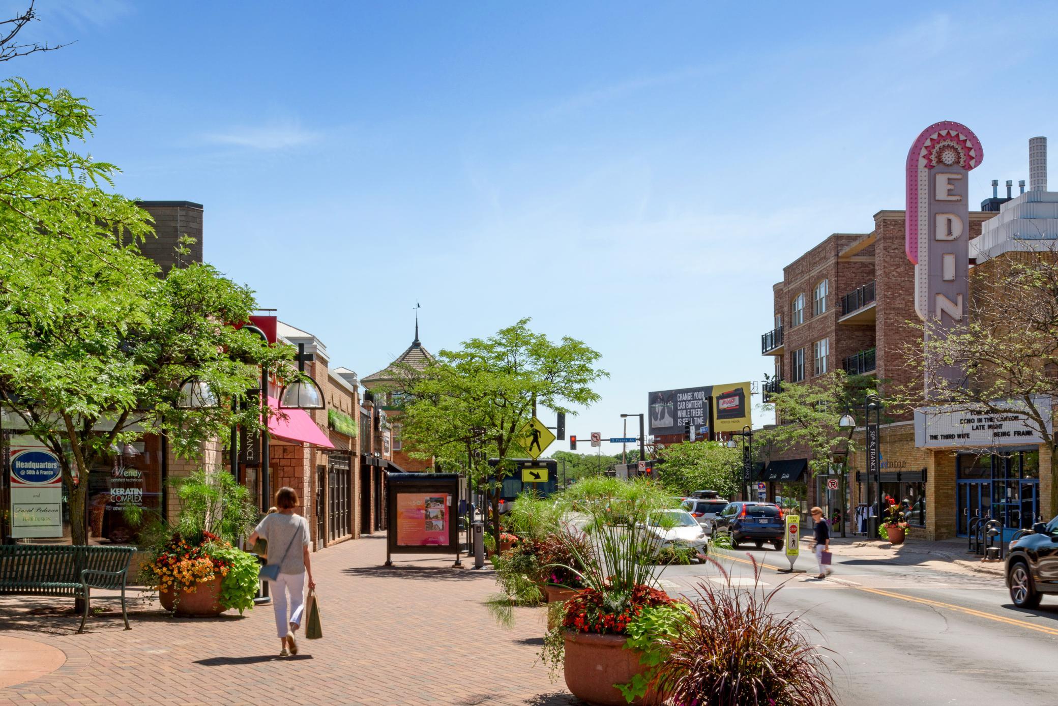 View of Residential at 5336 Ewing Avenue, Minneapolis MN 55410, Minneapolis (41 of 43) - Mike Wilen | Minnesota Team Real Estate