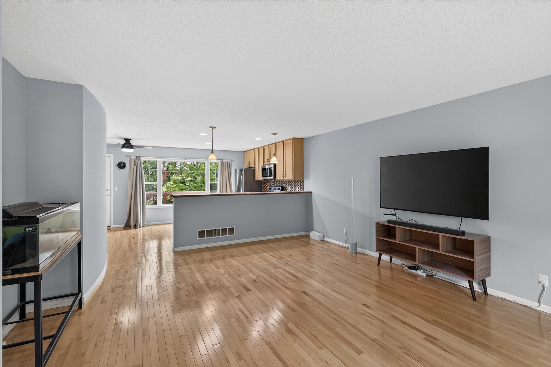 View of Residential at 1807 3rd Street, Minneapolis MN 55418, Minneapolis (6 of 29) - Mike Wilen | Minnesota Team Real Estate