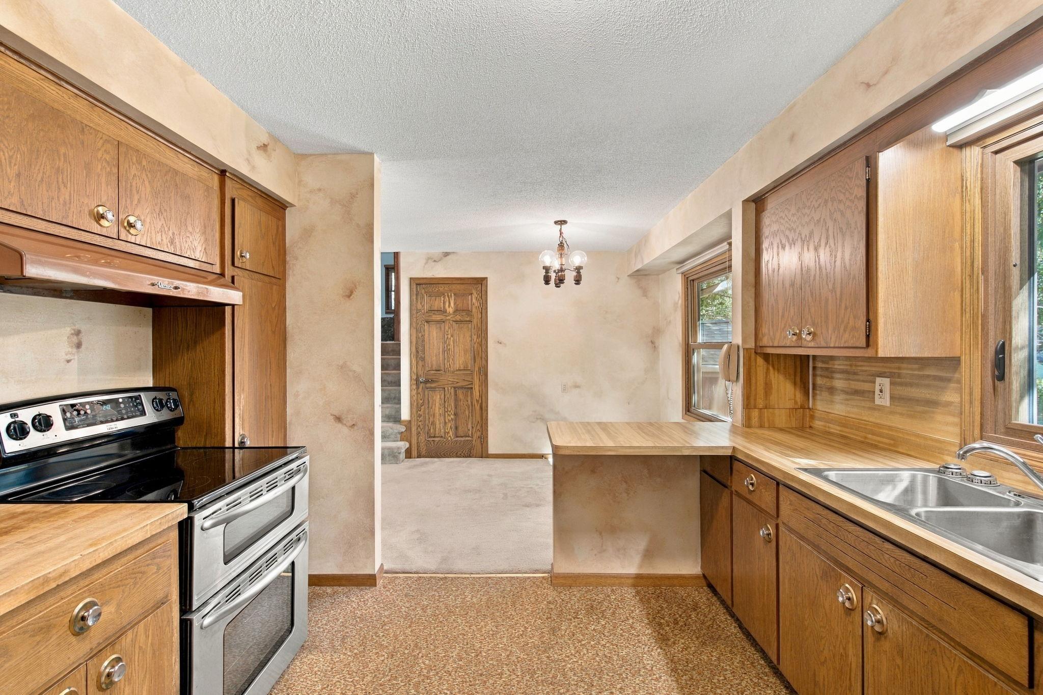 View of Residential at 1531 15th Street, New Brighton MN 55112, New Brighton (8 of 25) - Mike Wilen | Minnesota Team Real Estate