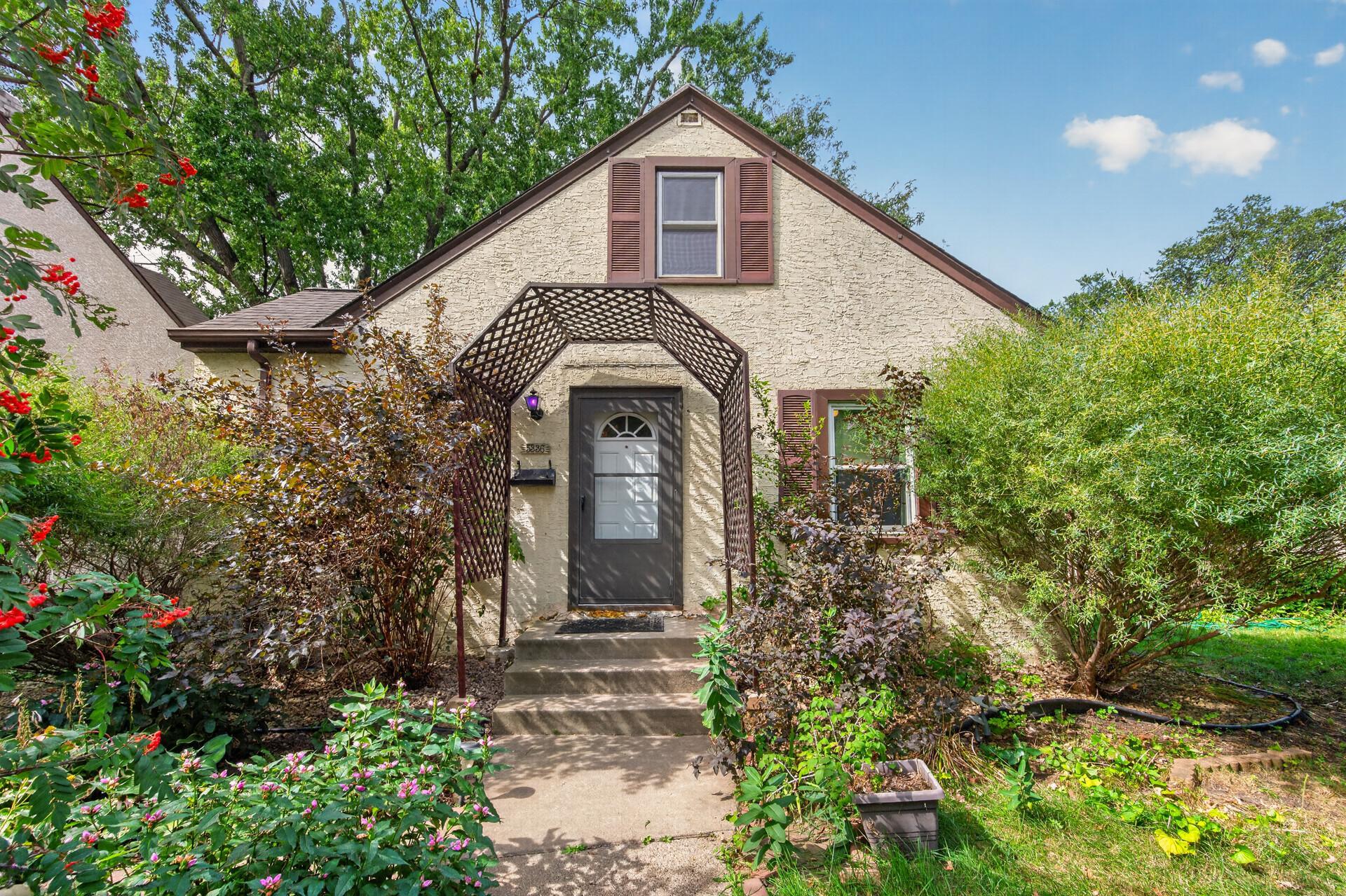 View of Single Family at 5336 Hiawatha Lane, Minneapolis - Mike Wilen | Minnesota Team Real Estate