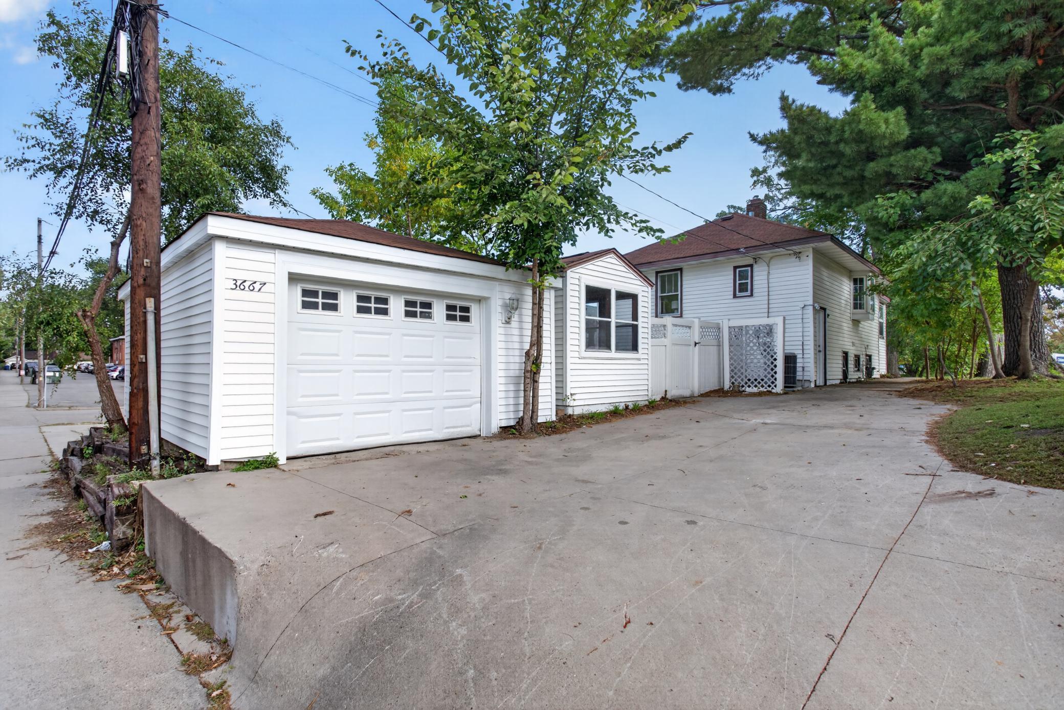 View of Residential at 3667 Broadway Avenue, Robbinsdale MN 55422, Robbinsdale (20 of 26) - Mike Wilen | Minnesota Team Real Estate