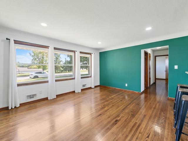 View of Residential at 2727 Woodbridge Street, Roseville MN 55113, Roseville (9 of 35) - Mike Wilen | Minnesota Team Real Estate