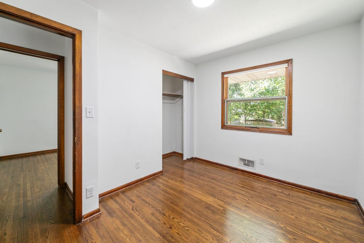 View of Residential at 2727 Woodbridge Street, Roseville MN 55113, Roseville (19 of 35) - Mike Wilen | Minnesota Team Real Estate