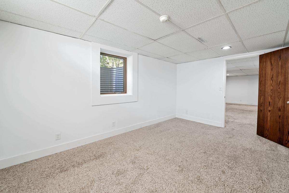 View of Residential at 2727 Woodbridge Street, Roseville MN 55113, Roseville (26 of 35) - Mike Wilen | Minnesota Team Real Estate