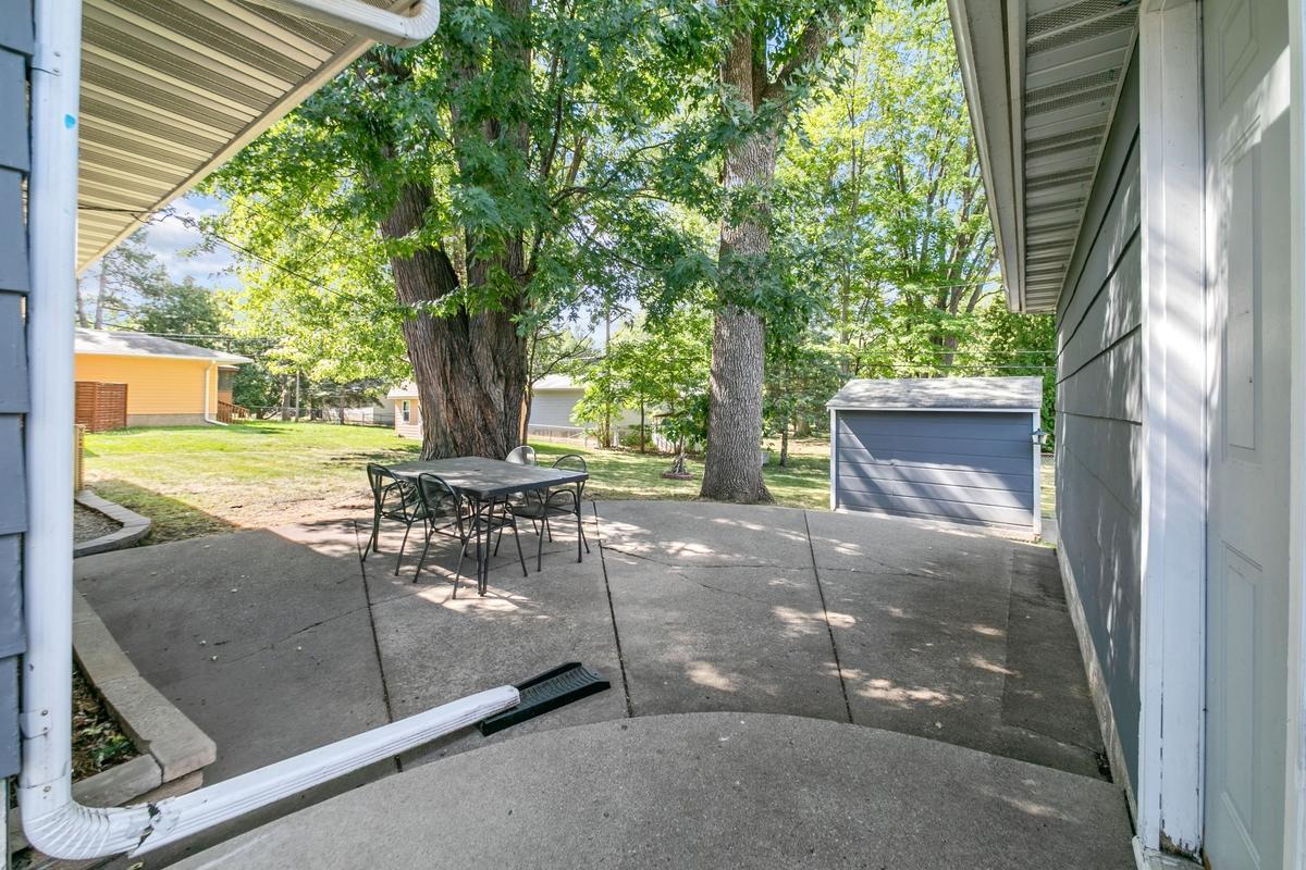 View of Residential at 2727 Woodbridge Street, Roseville MN 55113, Roseville (30 of 35) - Mike Wilen | Minnesota Team Real Estate