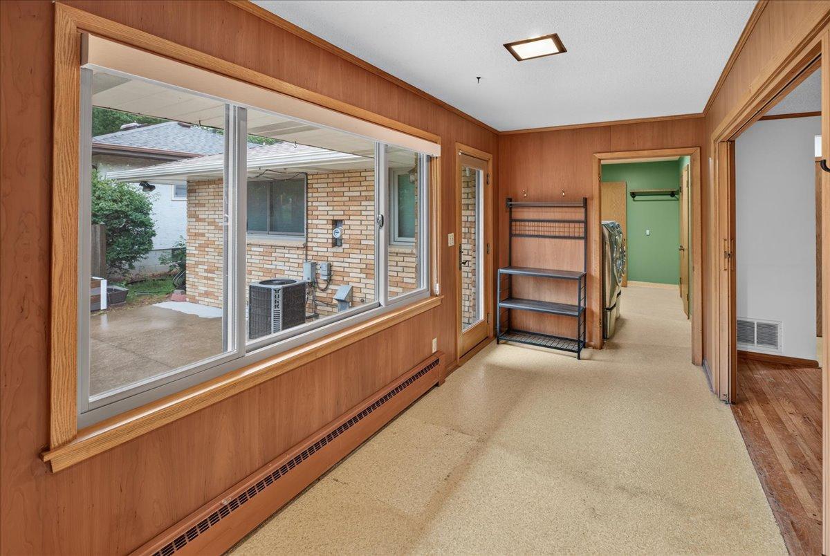 View of Residential at 781 Iowa Avenue, Saint Paul MN 55106, Saint Paul (21 of 39) - Mike Wilen | Minnesota Team Real Estate