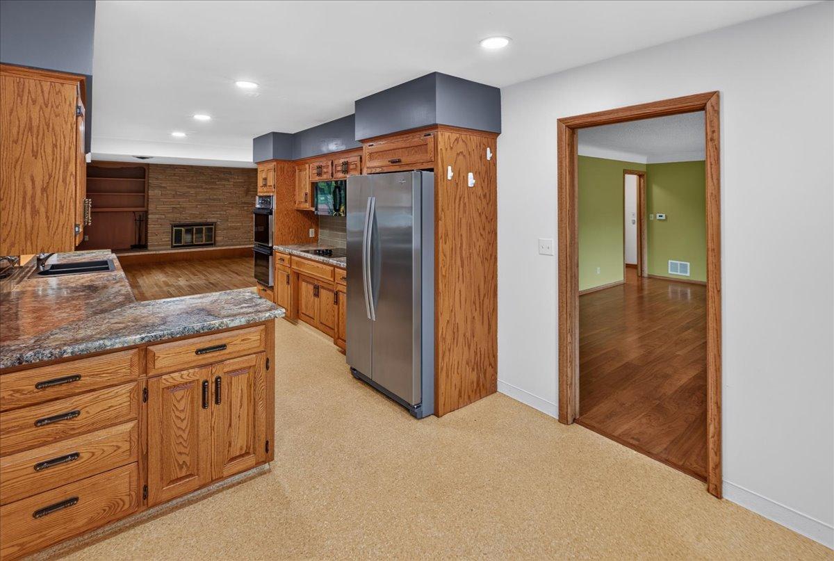View of Residential at 781 Iowa Avenue, Saint Paul MN 55106, Saint Paul (9 of 39) - Mike Wilen | Minnesota Team Real Estate