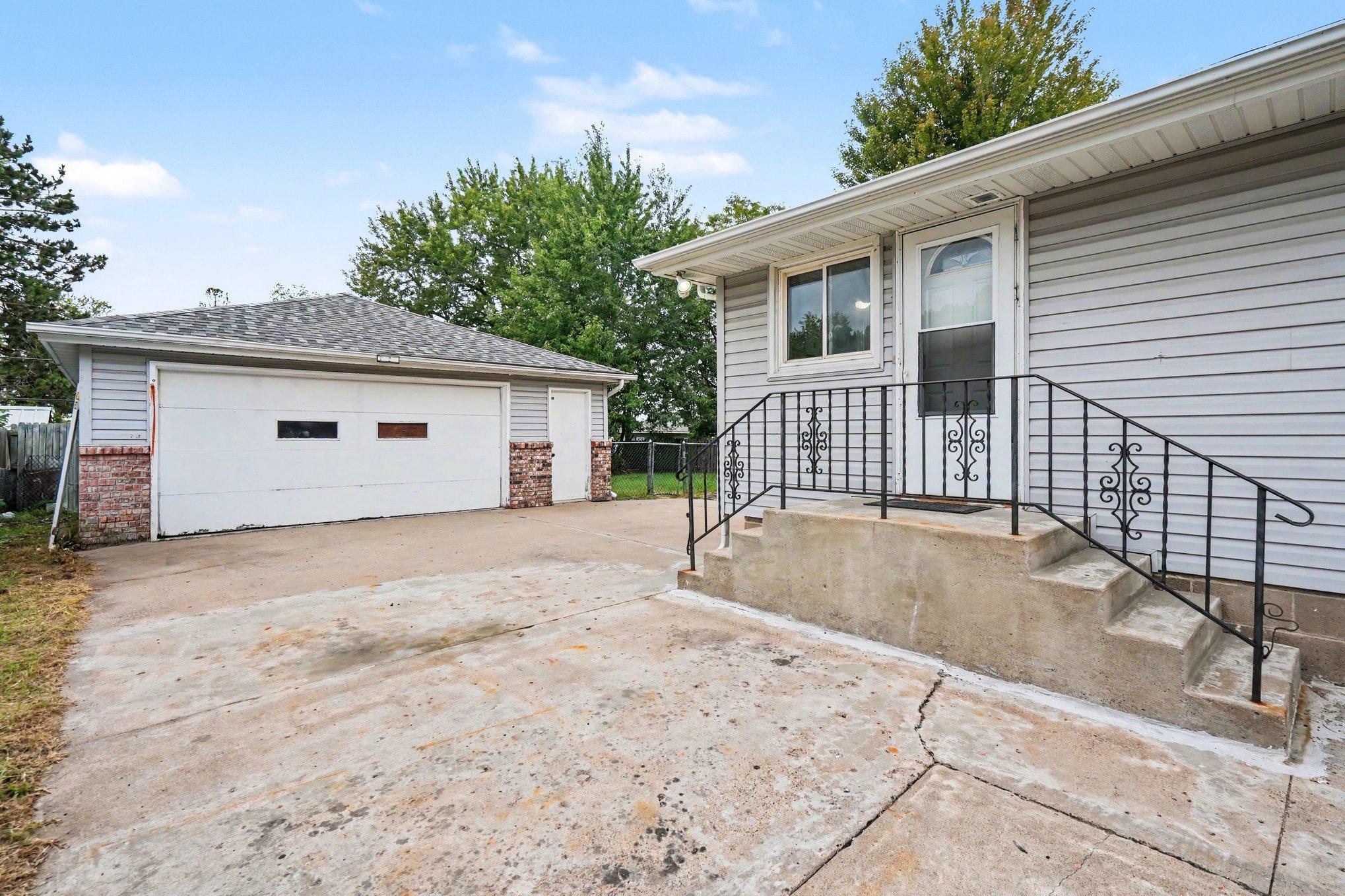View of Residential at 7518 4th Street, Fridley MN 55432, Fridley (4 of 29) - Mike Wilen | Minnesota Team Real Estate