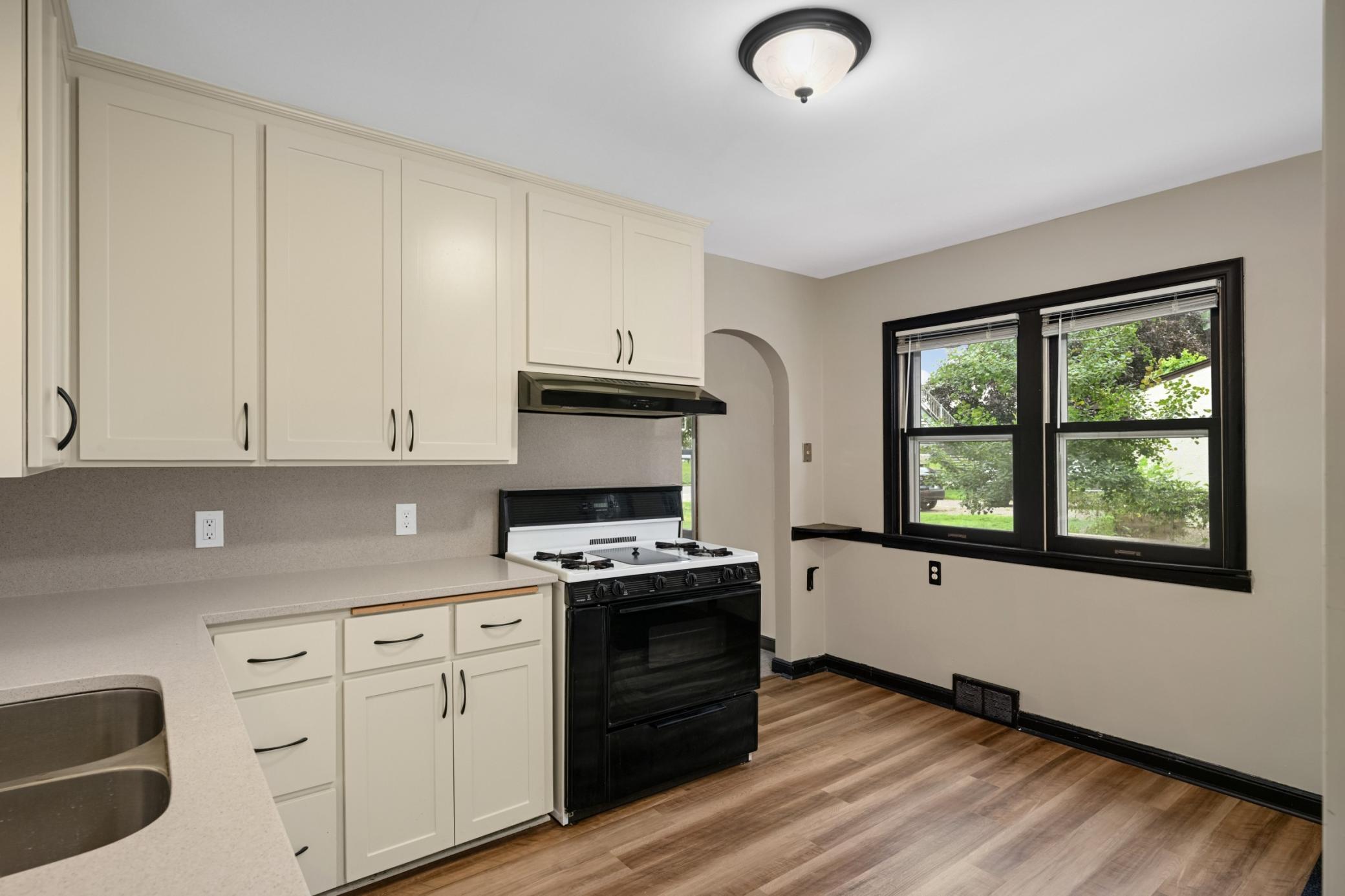 View of Residential Income at 5636 Cedar Avenue, Minneapolis MN 55417, Minneapolis (19 of 41) - Mike Wilen | Minnesota Team Real Estate