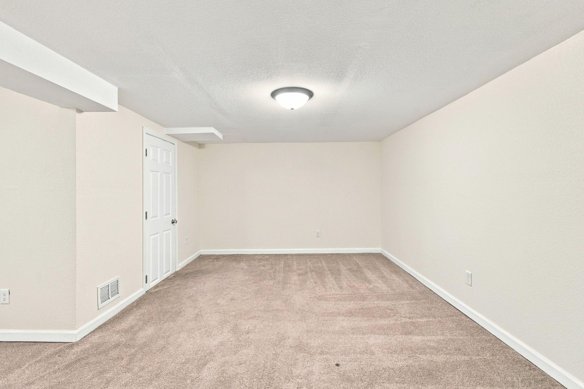 View of Residential at 1356 Searle Street, Saint Paul MN 55130, Saint Paul (22 of 48) - Mike Wilen | Minnesota Team Real Estate