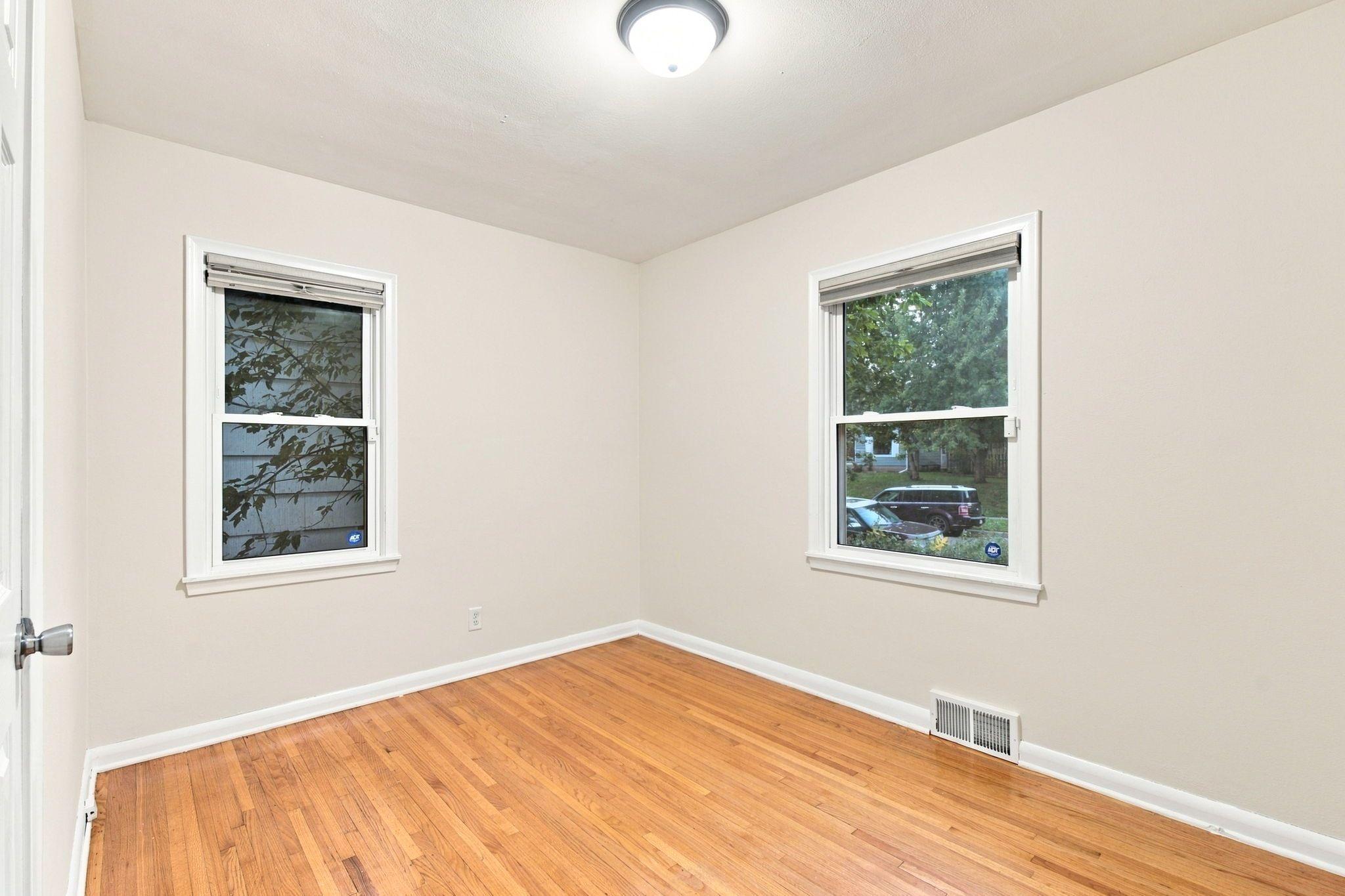 View of Residential at 1356 Searle Street, Saint Paul MN 55130, Saint Paul (11 of 48) - Mike Wilen | Minnesota Team Real Estate