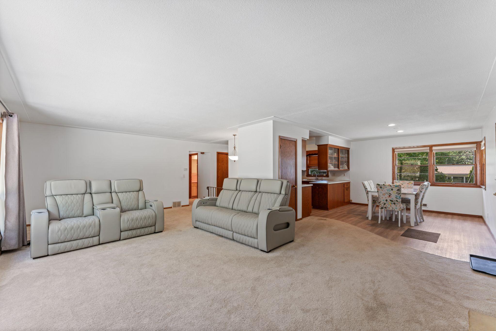 View of Residential at 4633 4th Street, Columbia Heights MN 55421, Columbia Heights (11 of 28) - Mike Wilen | Minnesota Team Real Estate