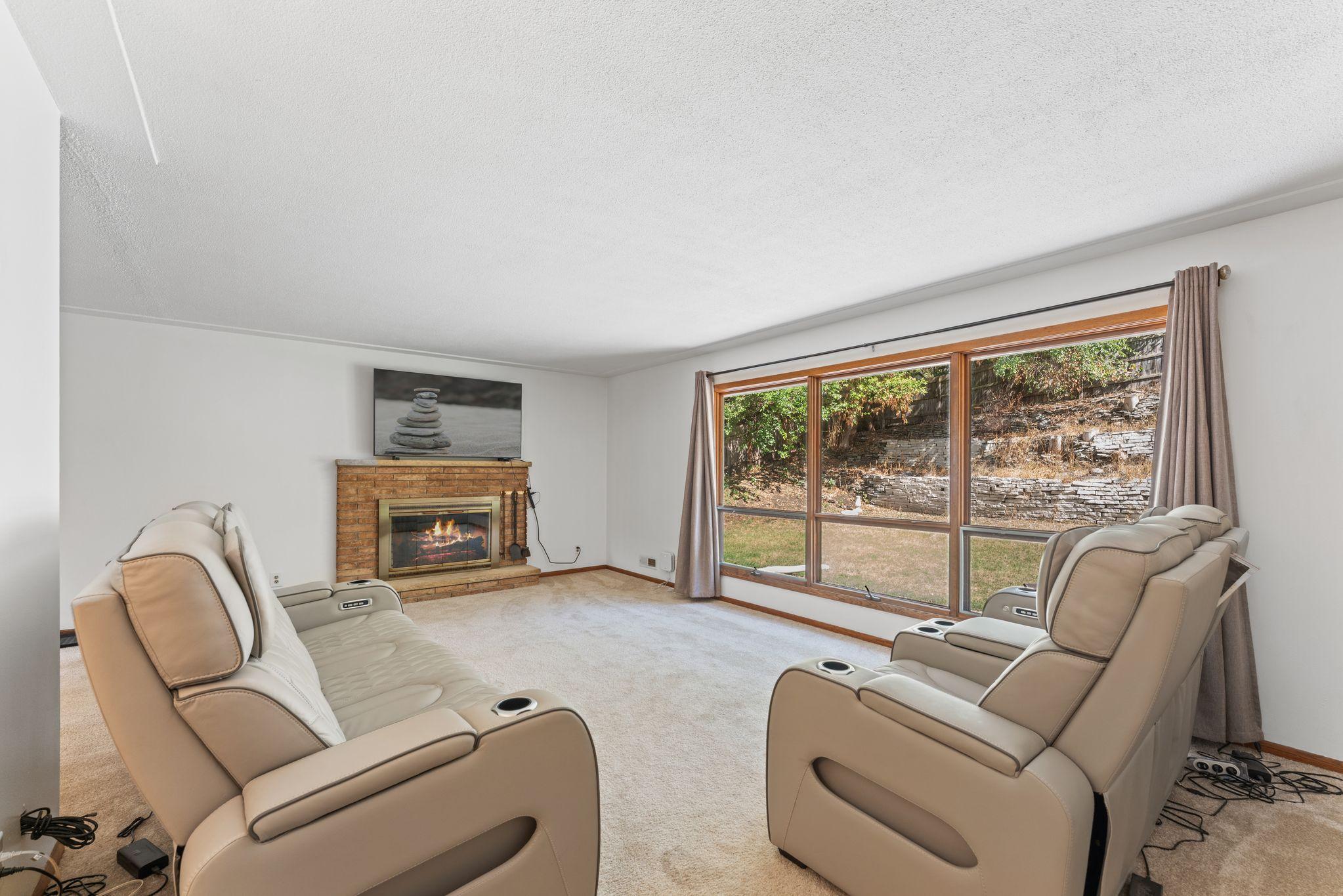 View of Residential at 4633 4th Street, Columbia Heights MN 55421, Columbia Heights (9 of 28) - Mike Wilen | Minnesota Team Real Estate
