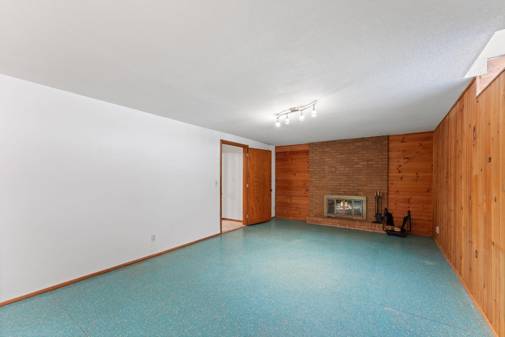 View of Residential at 4633 4th Street, Columbia Heights MN 55421, Columbia Heights (19 of 28) - Mike Wilen | Minnesota Team Real Estate
