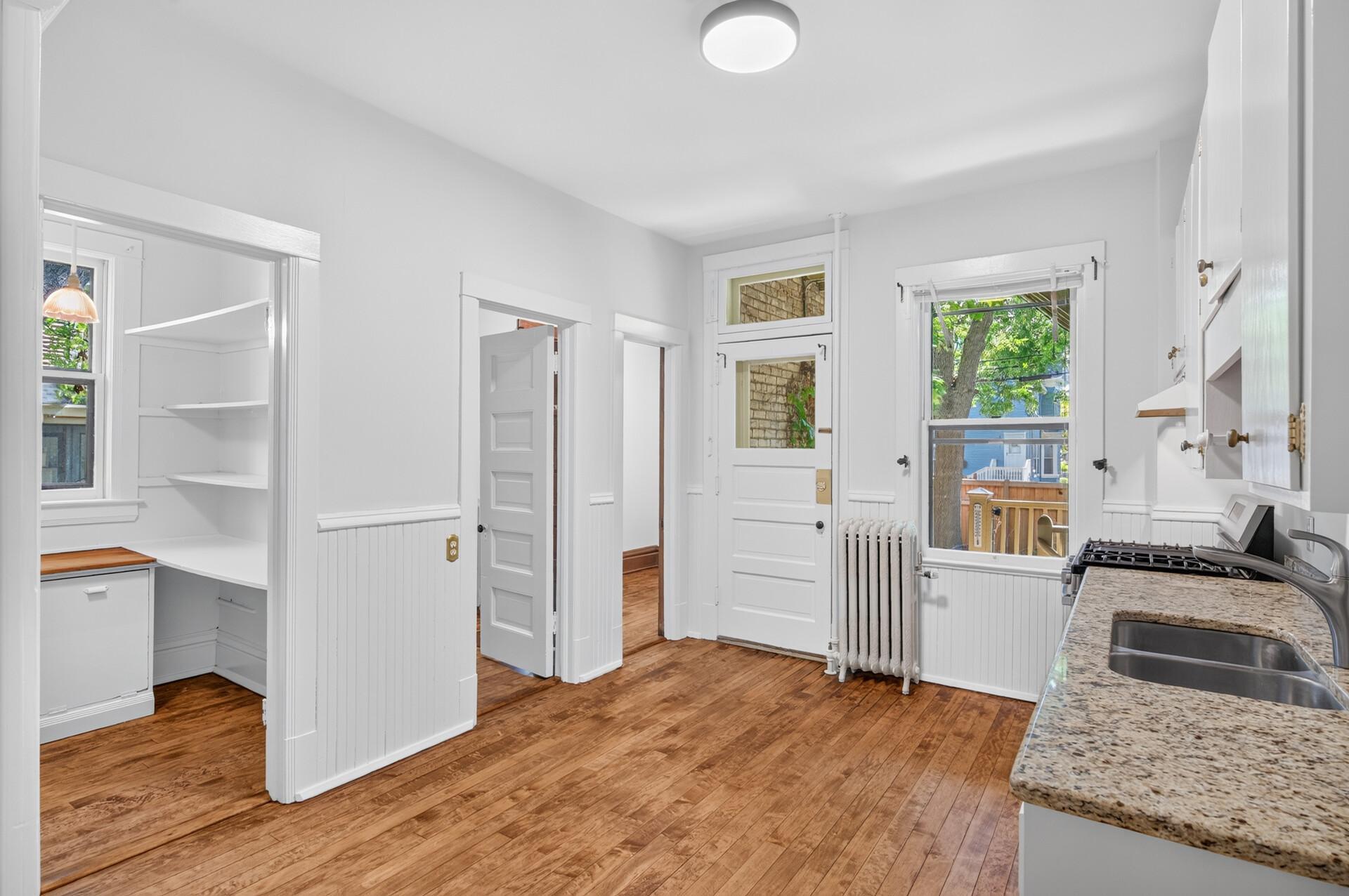 View of Residential at 434 Laurel Avenue #2E, Saint Paul MN 55102, Saint Paul (12 of 41) - Mike Wilen | Minnesota Team Real Estate