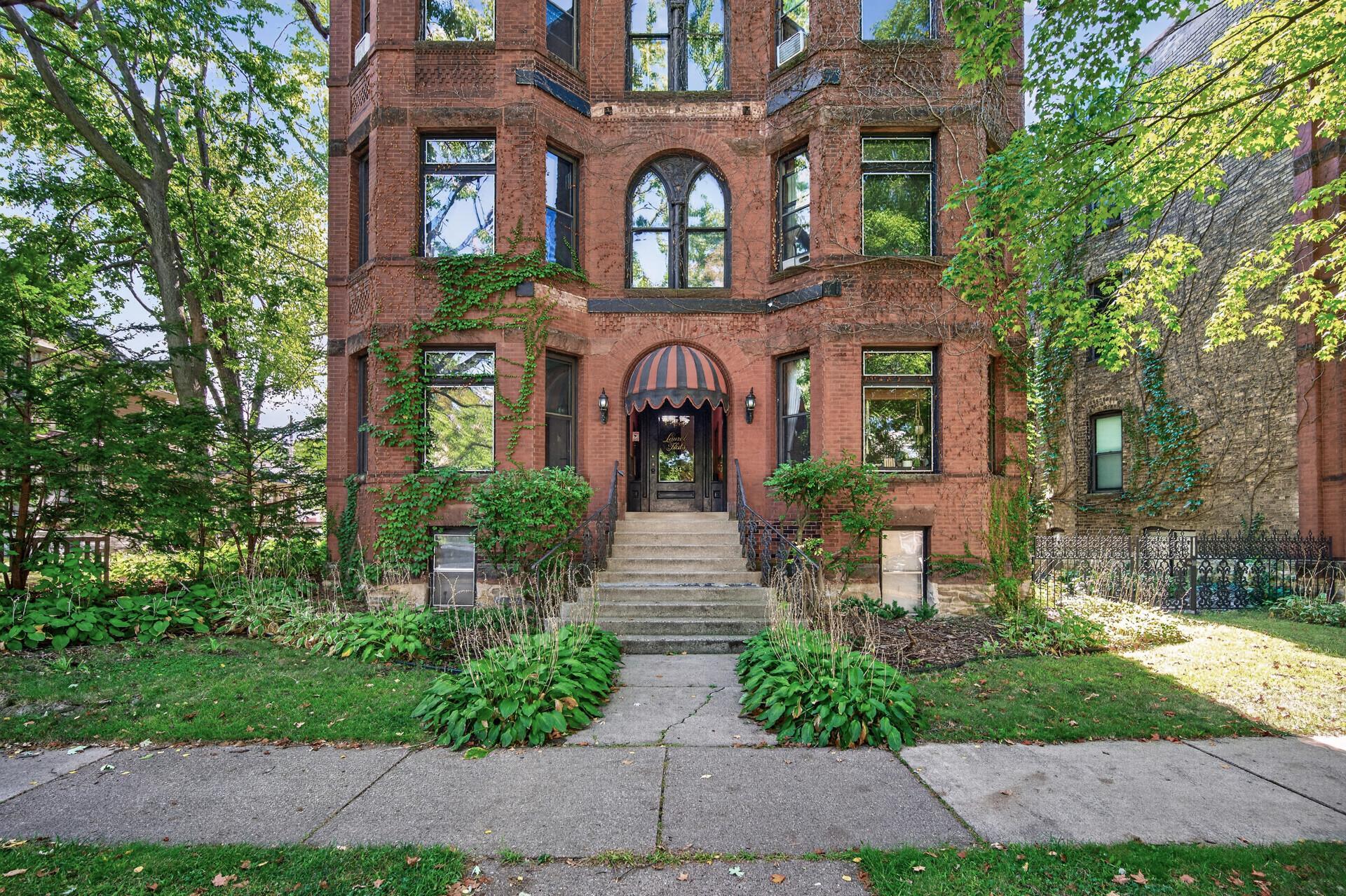 View of (CC) Low Rise (3- Levels) at 434 Laurel Avenue, Saint Paul - Mike Wilen | Minnesota Team Real Estate