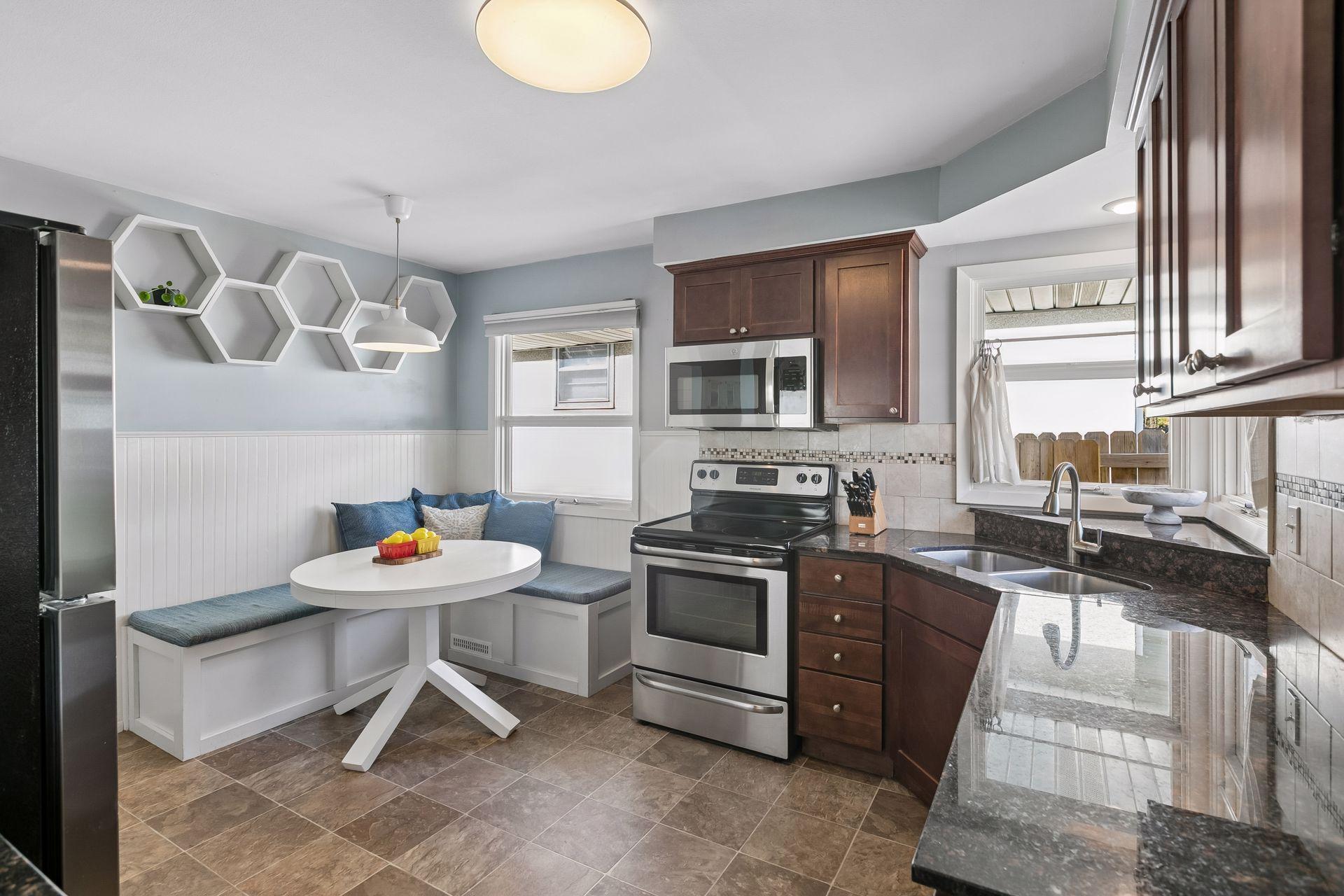 View of Residential at 3647 Buchanan Street, Minneapolis MN 55418, Minneapolis (8 of 35) - Mike Wilen | Minnesota Team Real Estate