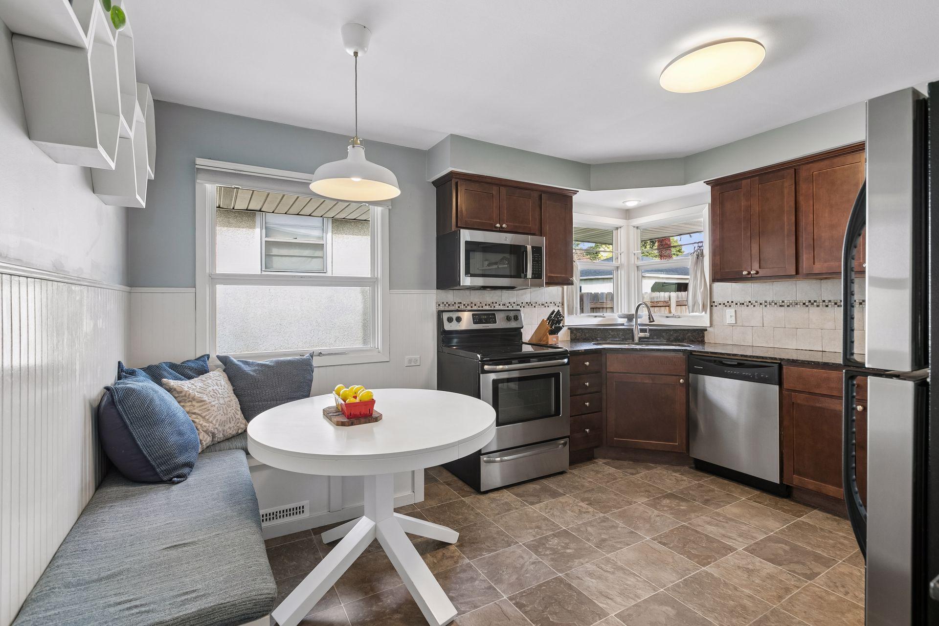 View of Residential at 3647 Buchanan Street, Minneapolis MN 55418, Minneapolis (6 of 35) - Mike Wilen | Minnesota Team Real Estate