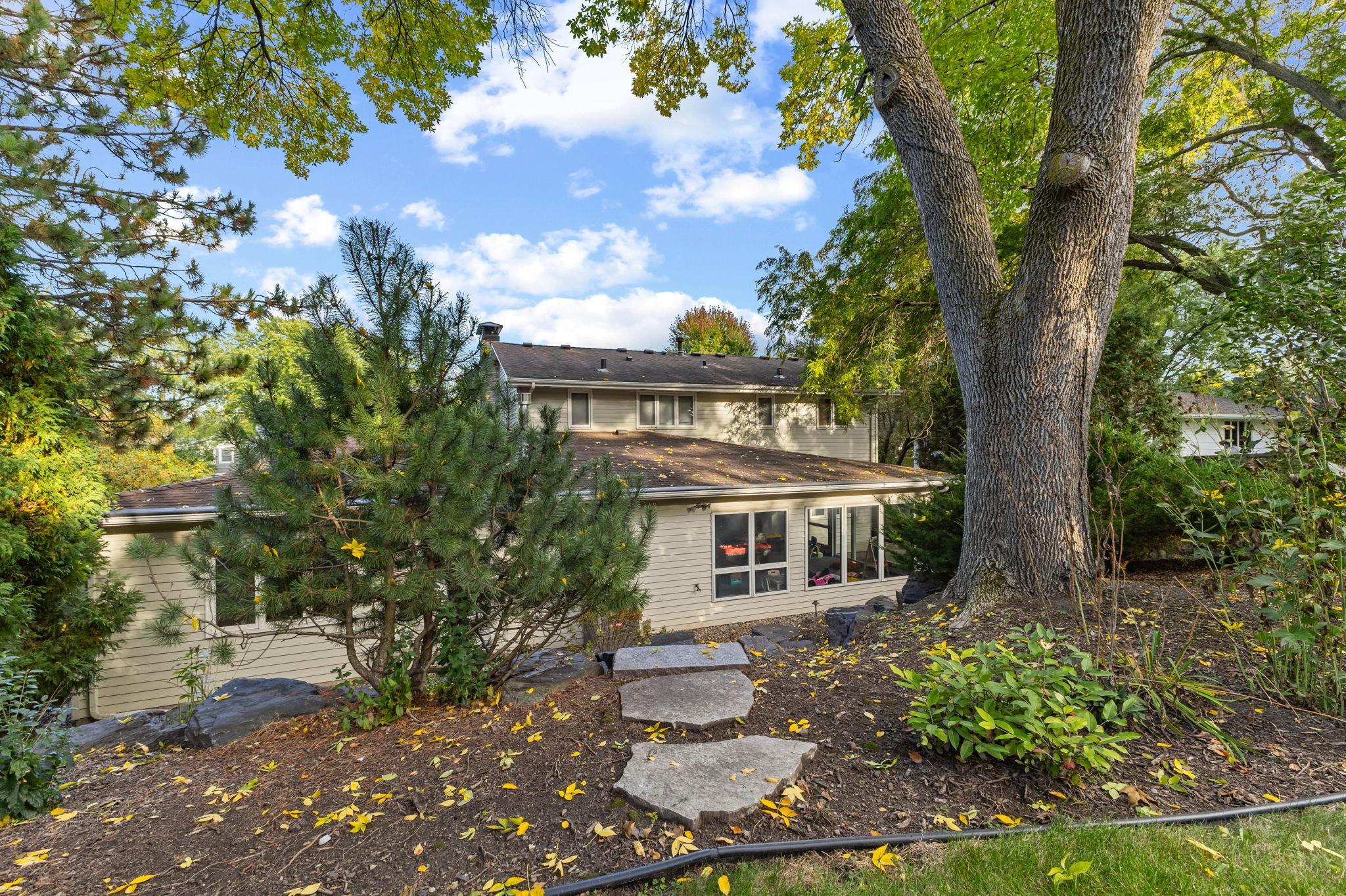 View of Residential at 6620 Hillside Lane, Edina MN 55439, Edina (93 of 116) - Mike Wilen | Minnesota Team Real Estate