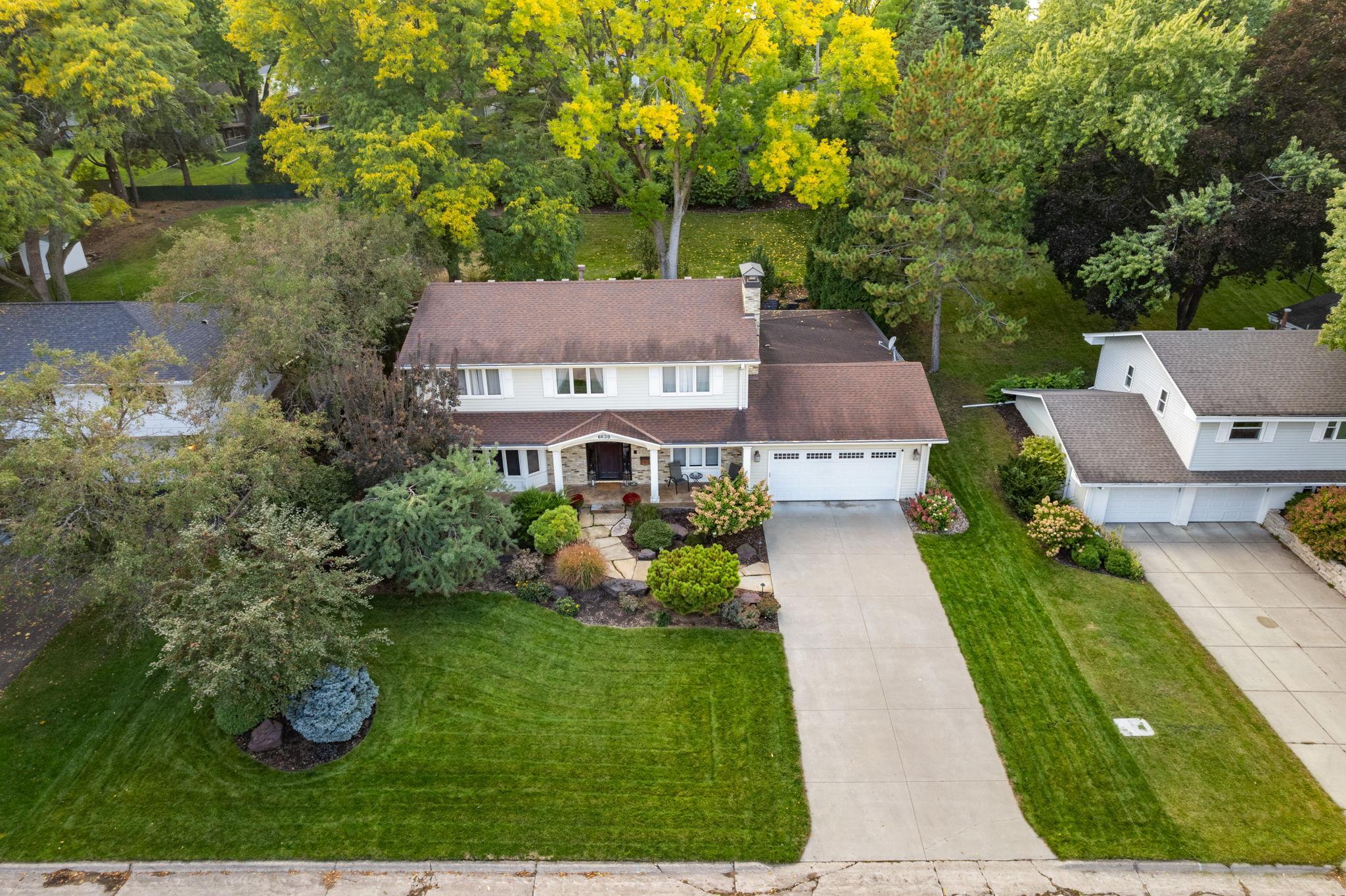 View of Residential at 6620 Hillside Lane, Edina MN 55439, Edina (21 of 116) - Mike Wilen | Minnesota Team Real Estate