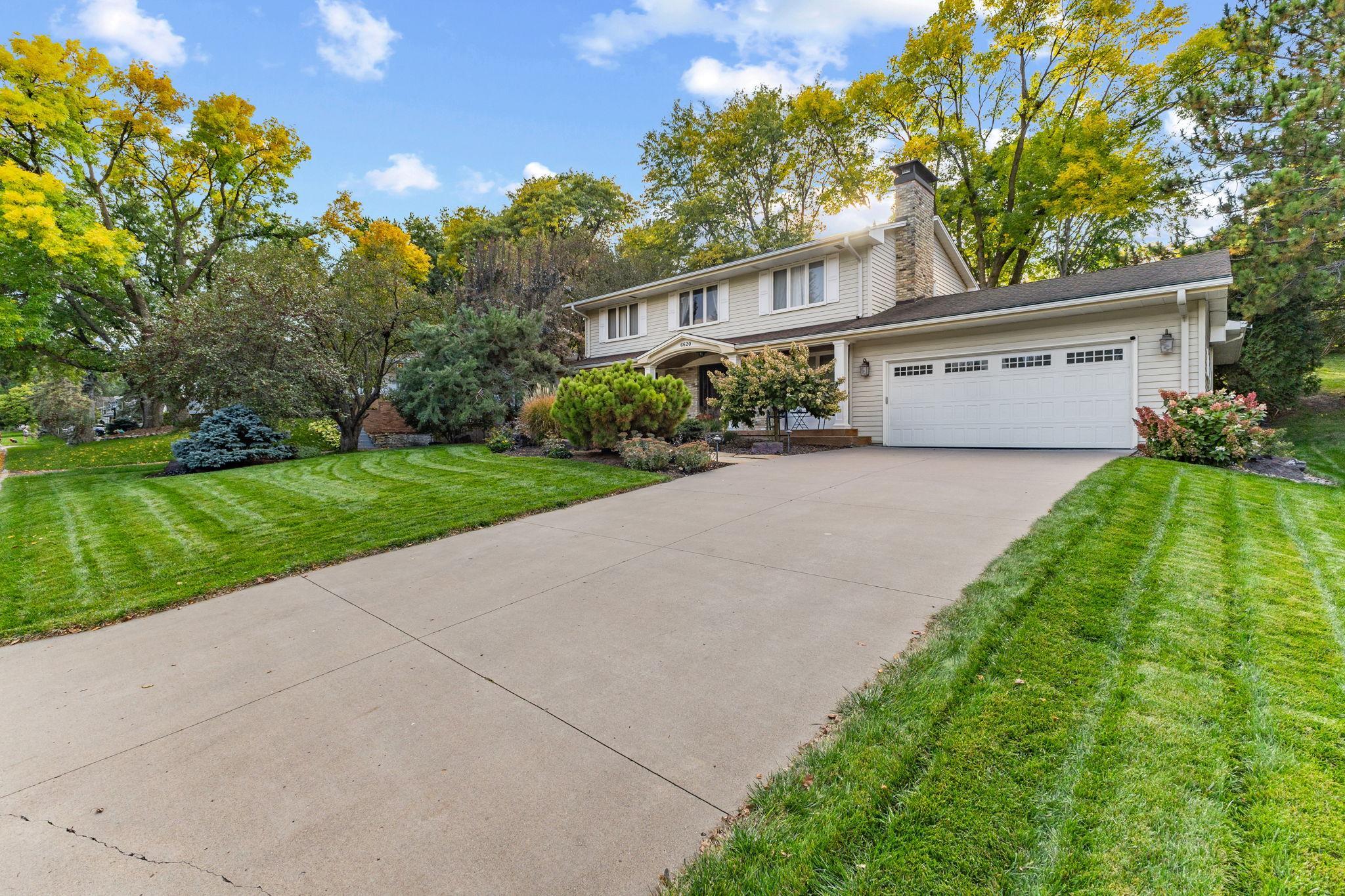 View of Residential at 6620 Hillside Lane, Edina MN 55439, Edina (17 of 116) - Mike Wilen | Minnesota Team Real Estate