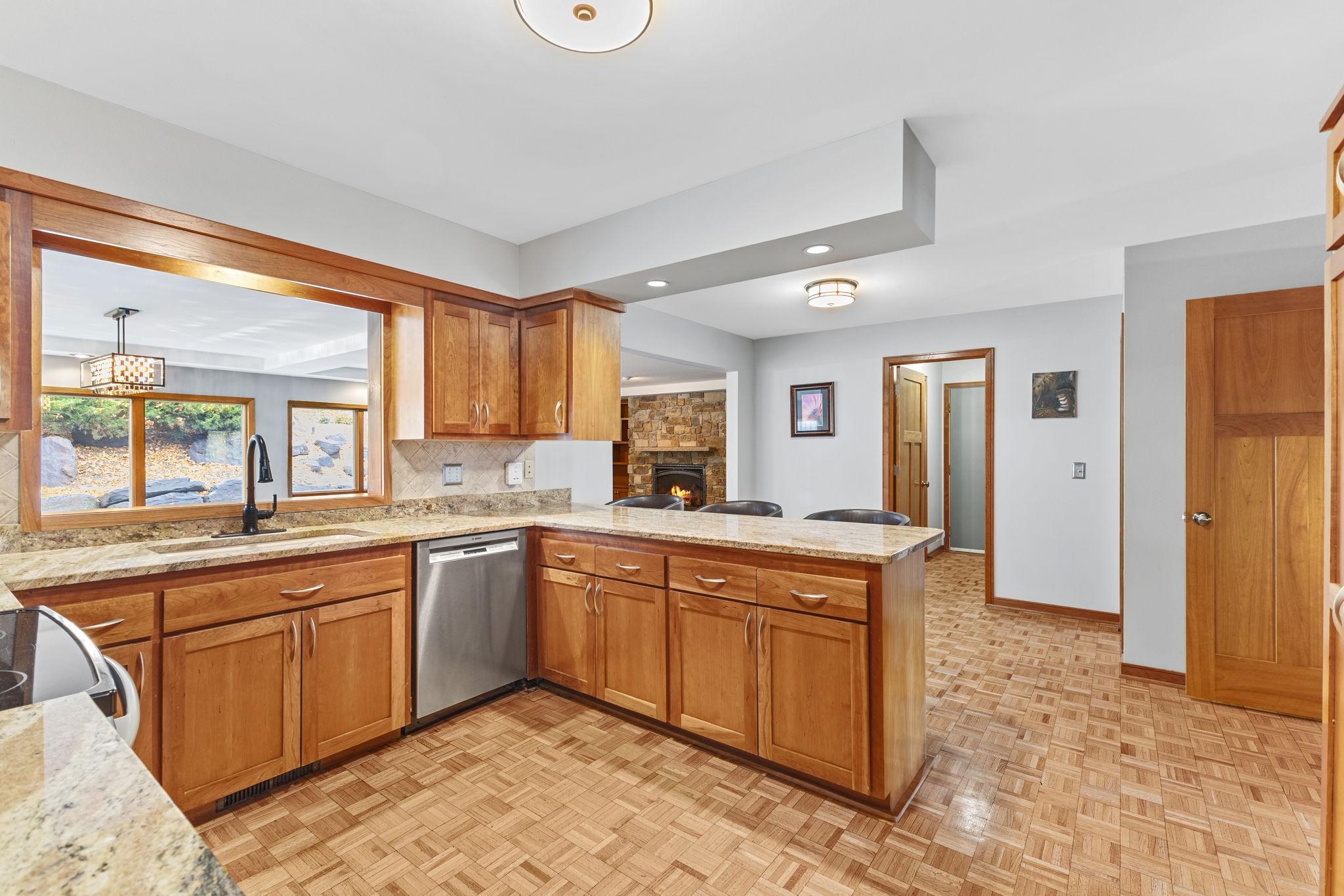 View of Residential at 6620 Hillside Lane, Edina MN 55439, Edina (40 of 116) - Mike Wilen | Minnesota Team Real Estate