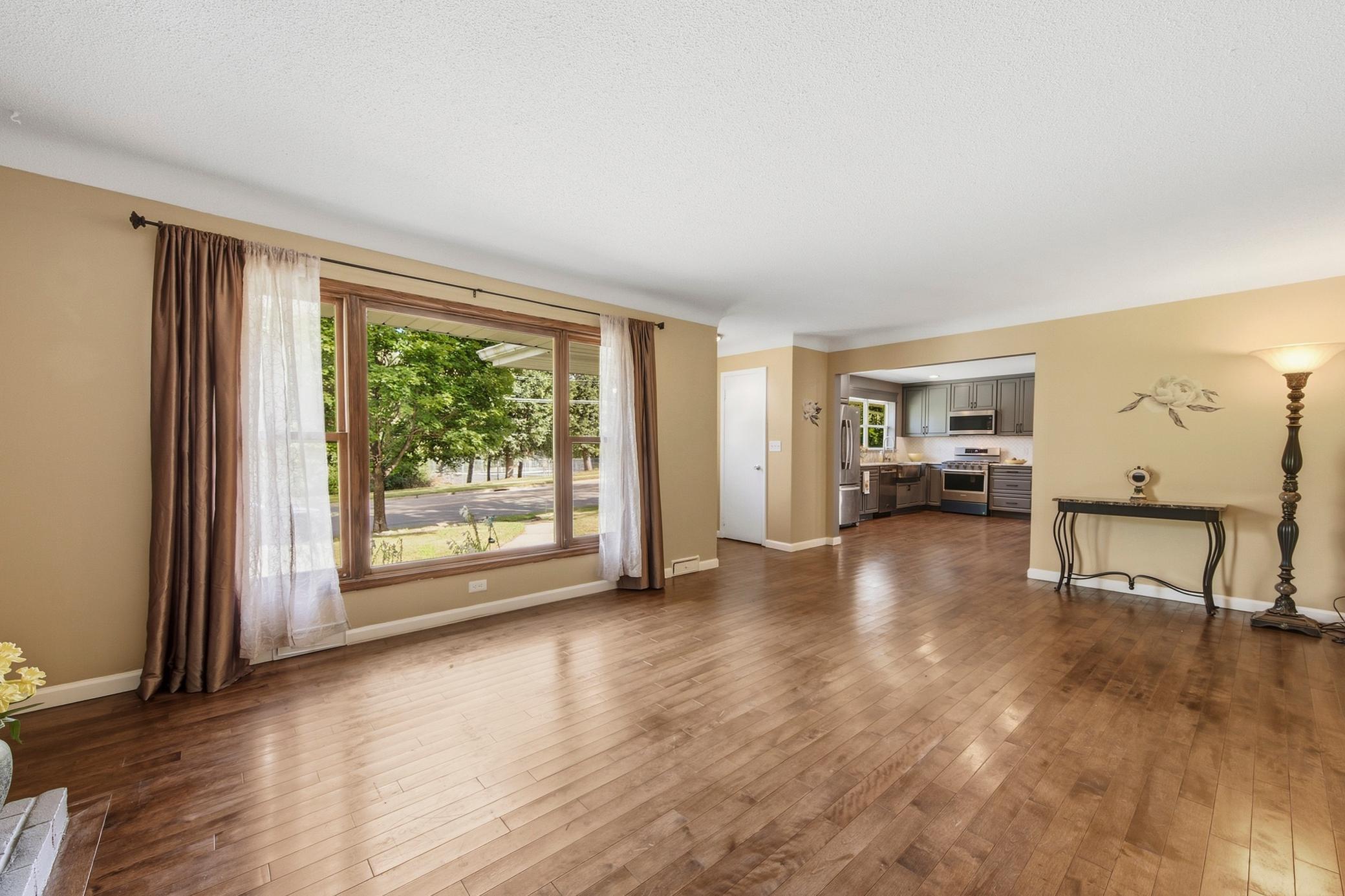 View of Residential at 1476 Burns Avenue, Saint Paul MN 55106, Saint Paul (11 of 55) - Mike Wilen | Minnesota Team Real Estate