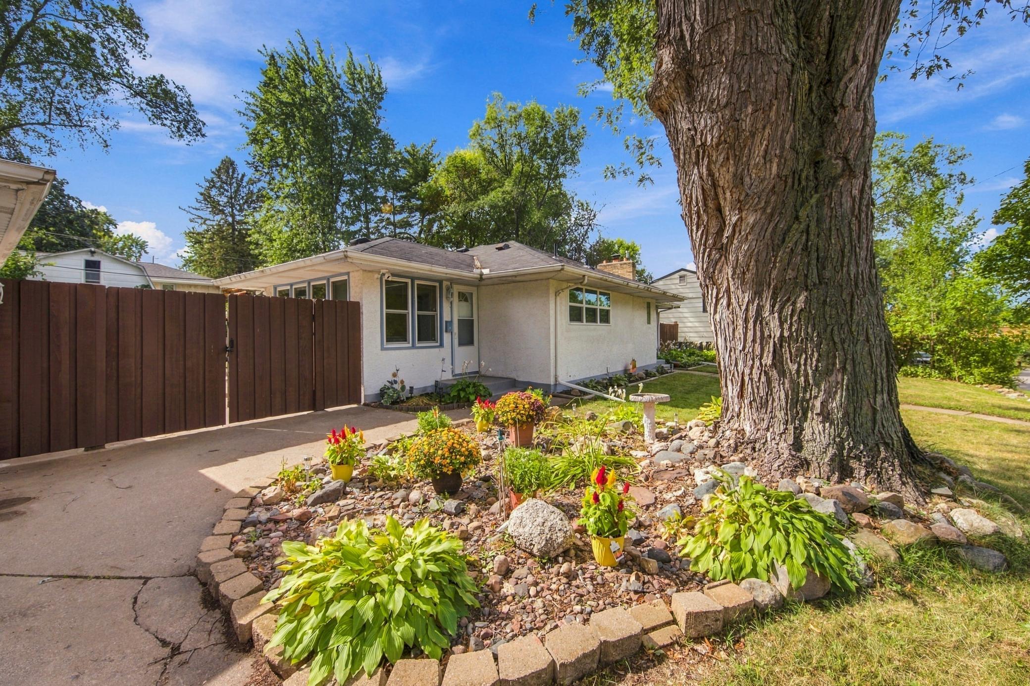 View of Residential at 1476 Burns Avenue, Saint Paul MN 55106, Saint Paul (53 of 55) - Mike Wilen | Minnesota Team Real Estate