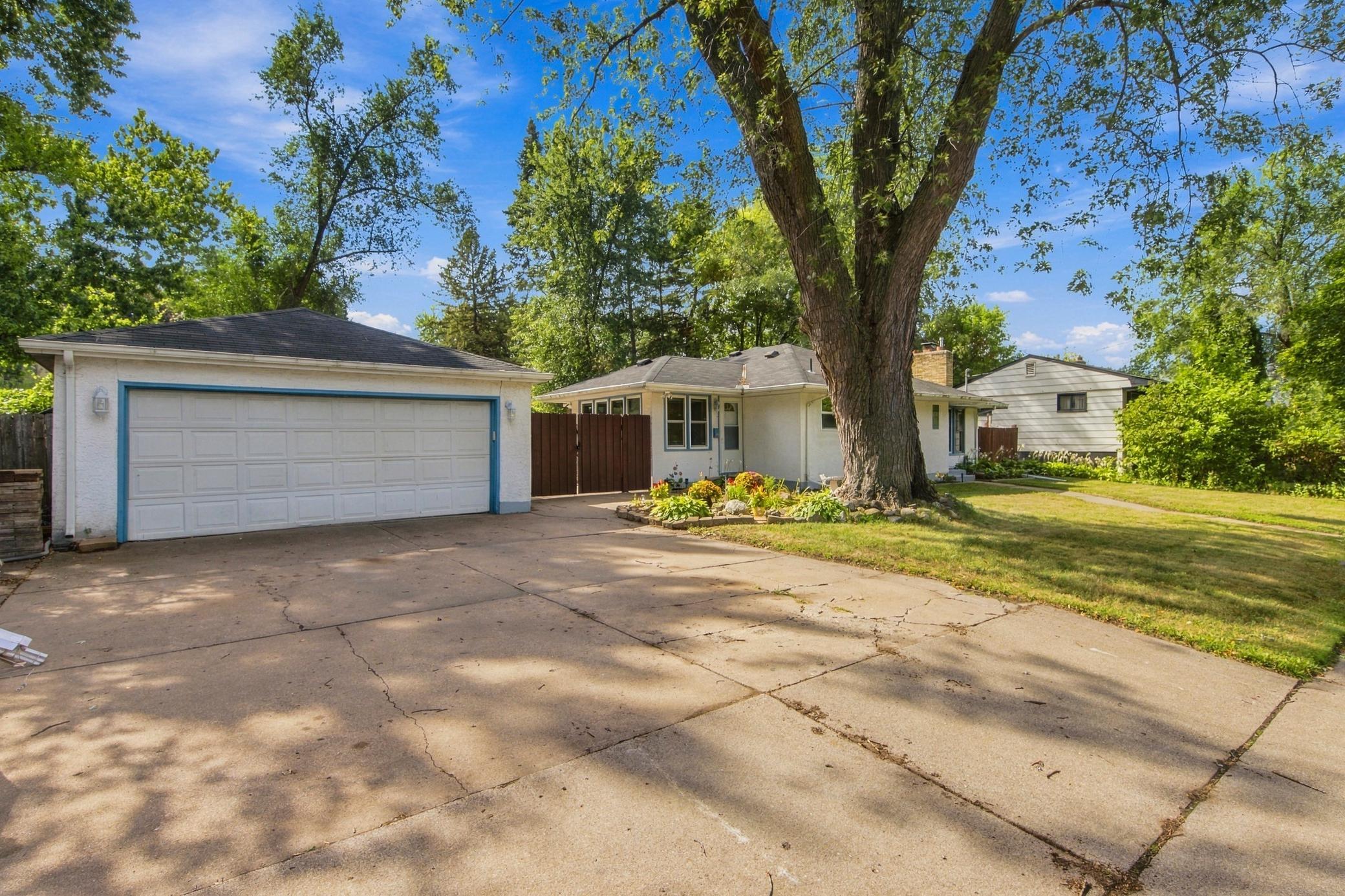View of Residential at 1476 Burns Avenue, Saint Paul MN 55106, Saint Paul (52 of 55) - Mike Wilen | Minnesota Team Real Estate