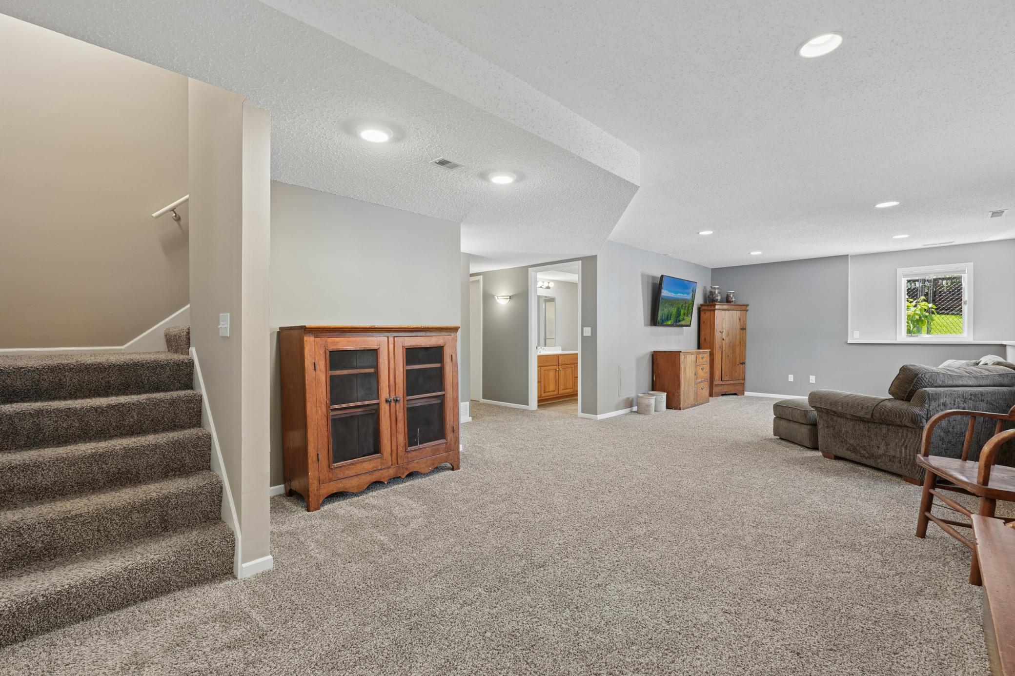 View of Residential at 1860 Spinaker Drive, Woodbury MN 55125, Woodbury (31 of 42) - Mike Wilen | Minnesota Team Real Estate