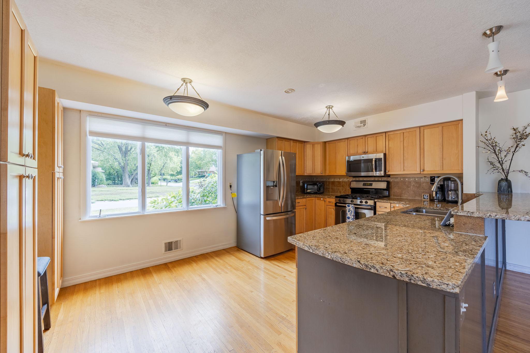 View of Residential at 5316 Malibu Drive, Edina MN 55436, Edina (13 of 37) - Mike Wilen | Minnesota Team Real Estate
