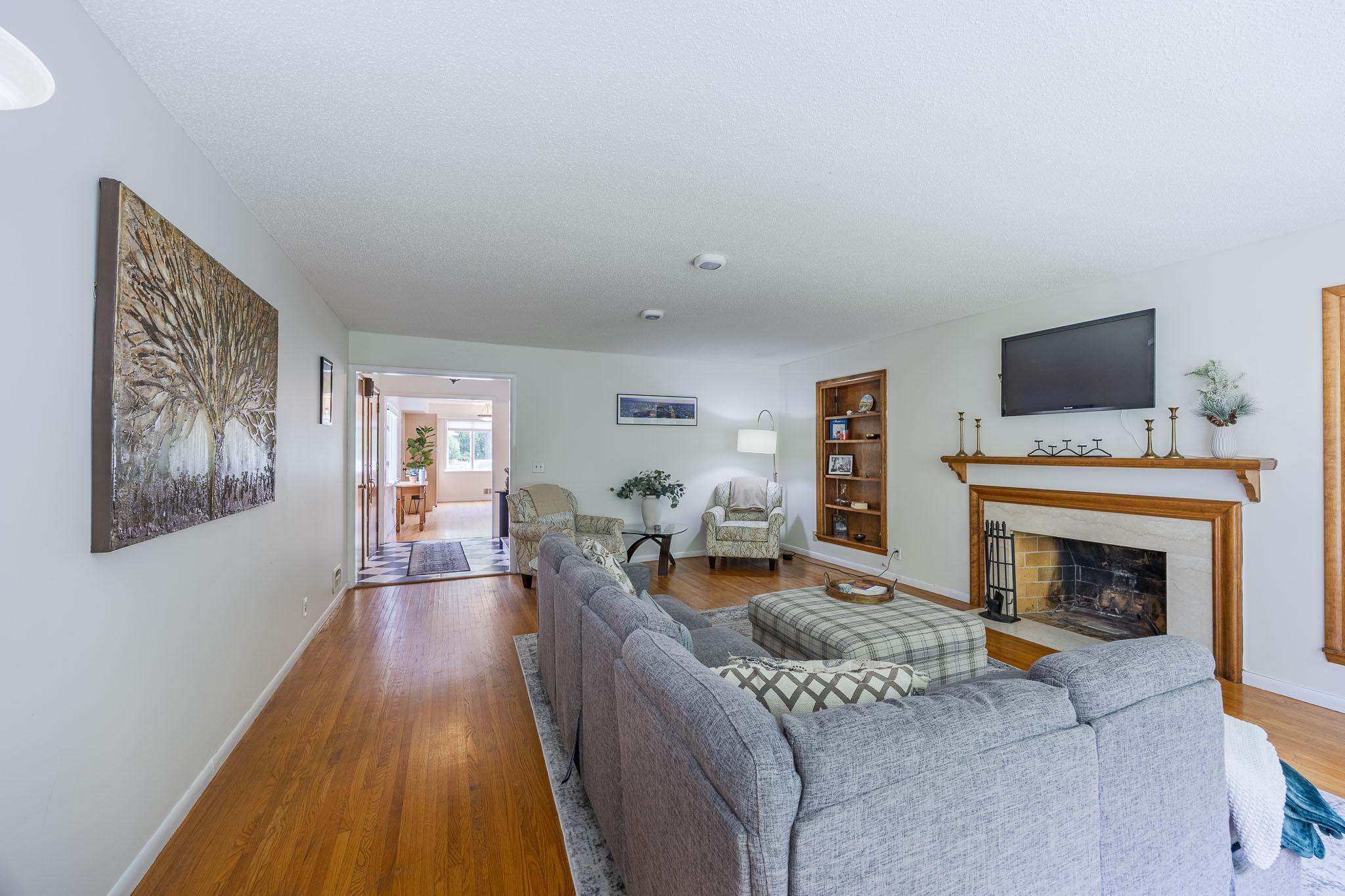 View of Residential at 5316 Malibu Drive, Edina MN 55436, Edina (9 of 37) - Mike Wilen | Minnesota Team Real Estate