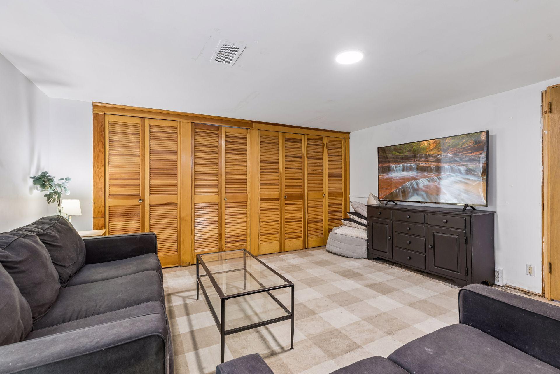View of Residential at 4721 School Road, Edina MN 55424, Edina (32 of 56) - Mike Wilen | Minnesota Team Real Estate