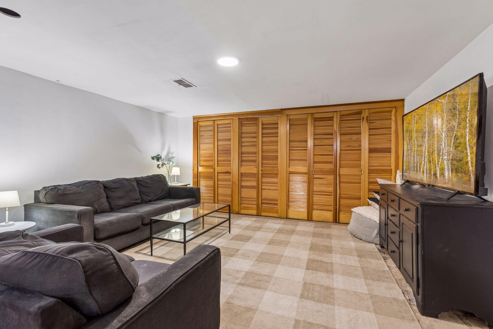 View of Residential at 4721 School Road, Edina MN 55424, Edina (31 of 56) - Mike Wilen | Minnesota Team Real Estate