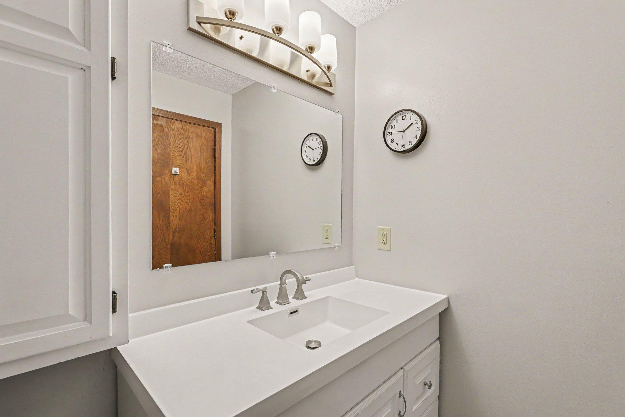 View of Residential at 1581 Wheelock Lane #206, Saint Paul MN 55117, Saint Paul (20 of 24) - Mike Wilen | Minnesota Team Real Estate