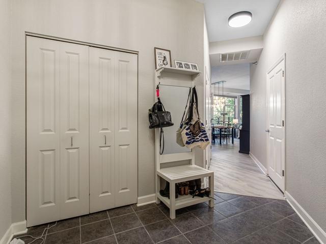 View of Residential at 851 River Mews Court #105, Minneapolis MN 55414, Minneapolis (19 of 25) - Mike Wilen | Minnesota Team Real Estate