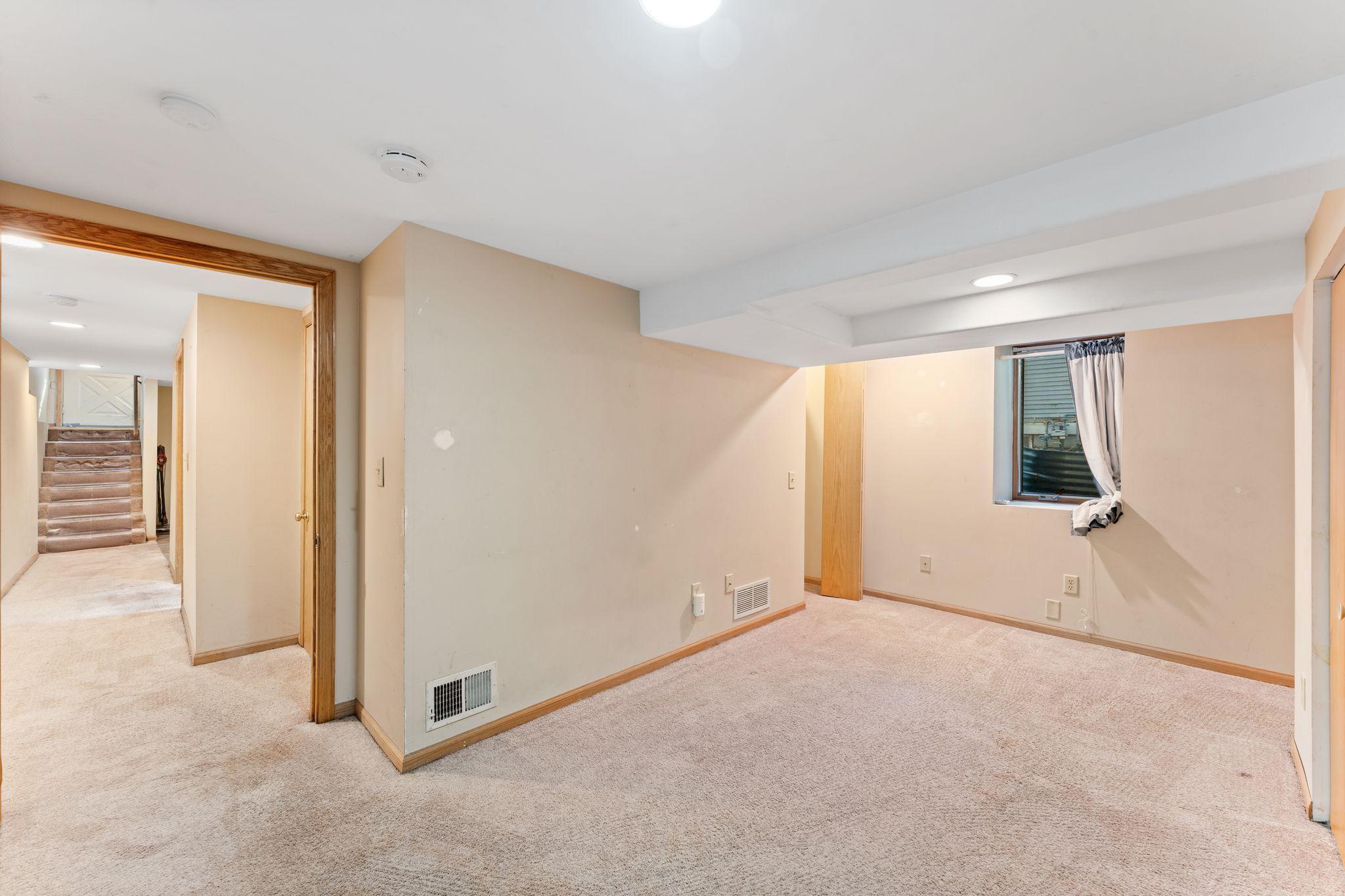 View of Residential Income at 1076 25th Avenue, Minneapolis MN 55414, Minneapolis (16 of 19) - Mike Wilen | Minnesota Team Real Estate