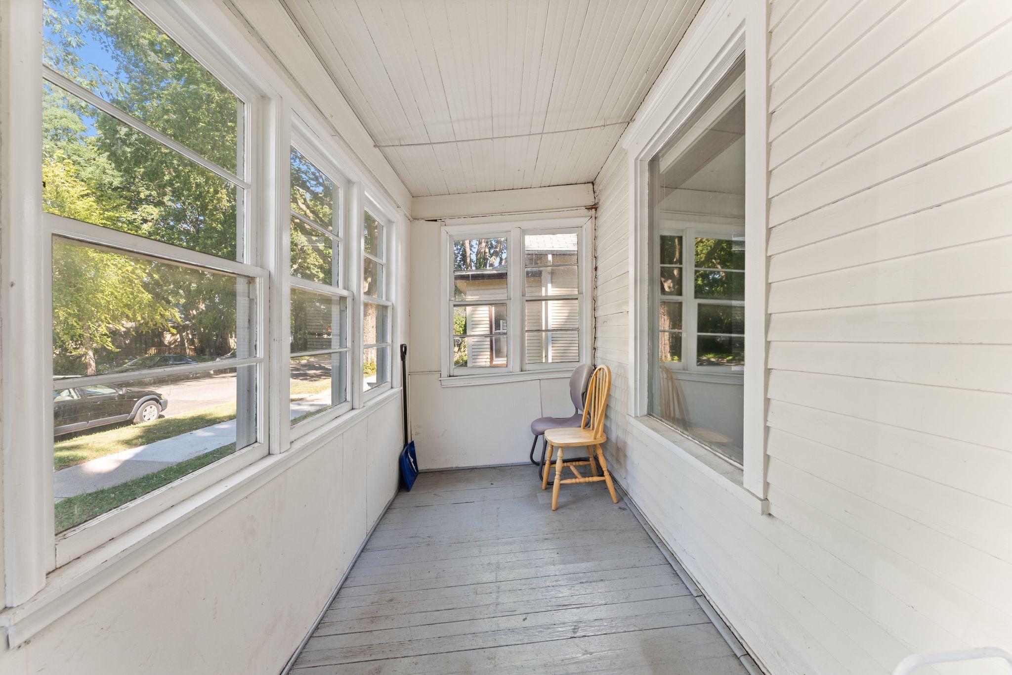 View of Residential Income at 1076 25th Avenue, Minneapolis MN 55414, Minneapolis (3 of 19) - Mike Wilen | Minnesota Team Real Estate