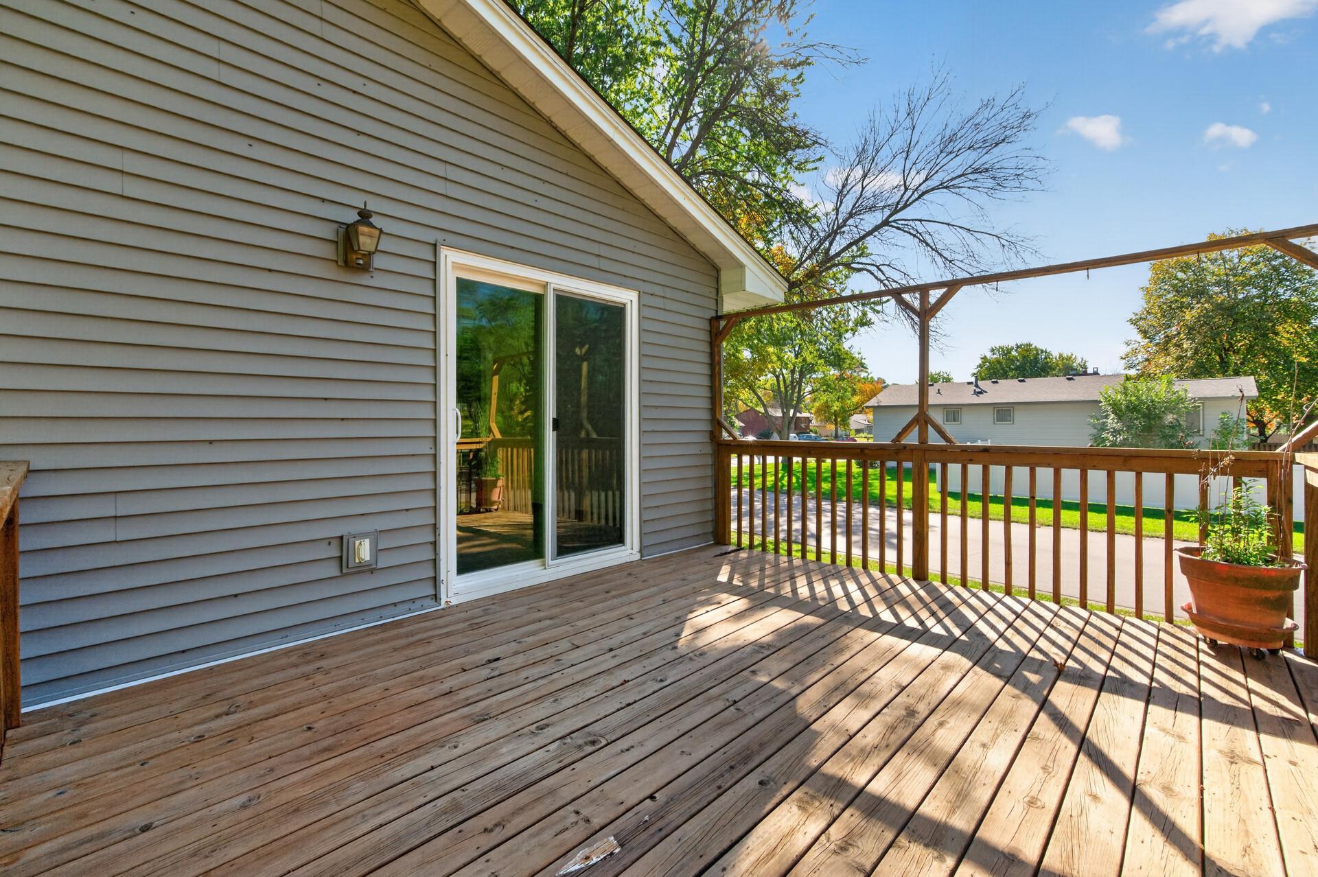View of Residential at 7401 James Avenue, Brooklyn Park MN 55444, Brooklyn Park (49 of 50) - Mike Wilen | Minnesota Team Real Estate