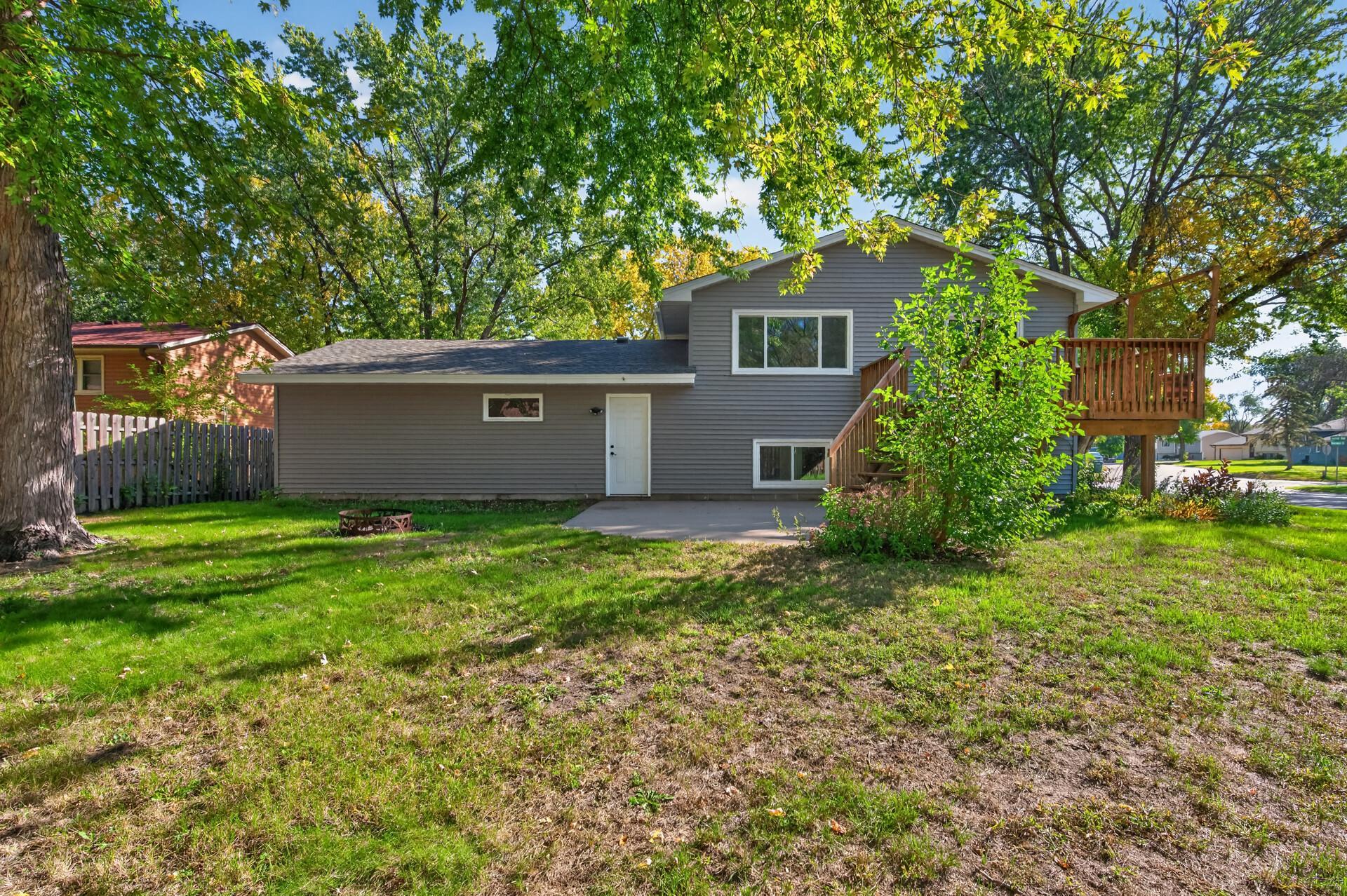 View of Residential at 7401 James Avenue, Brooklyn Park MN 55444, Brooklyn Park (45 of 50) - Mike Wilen | Minnesota Team Real Estate