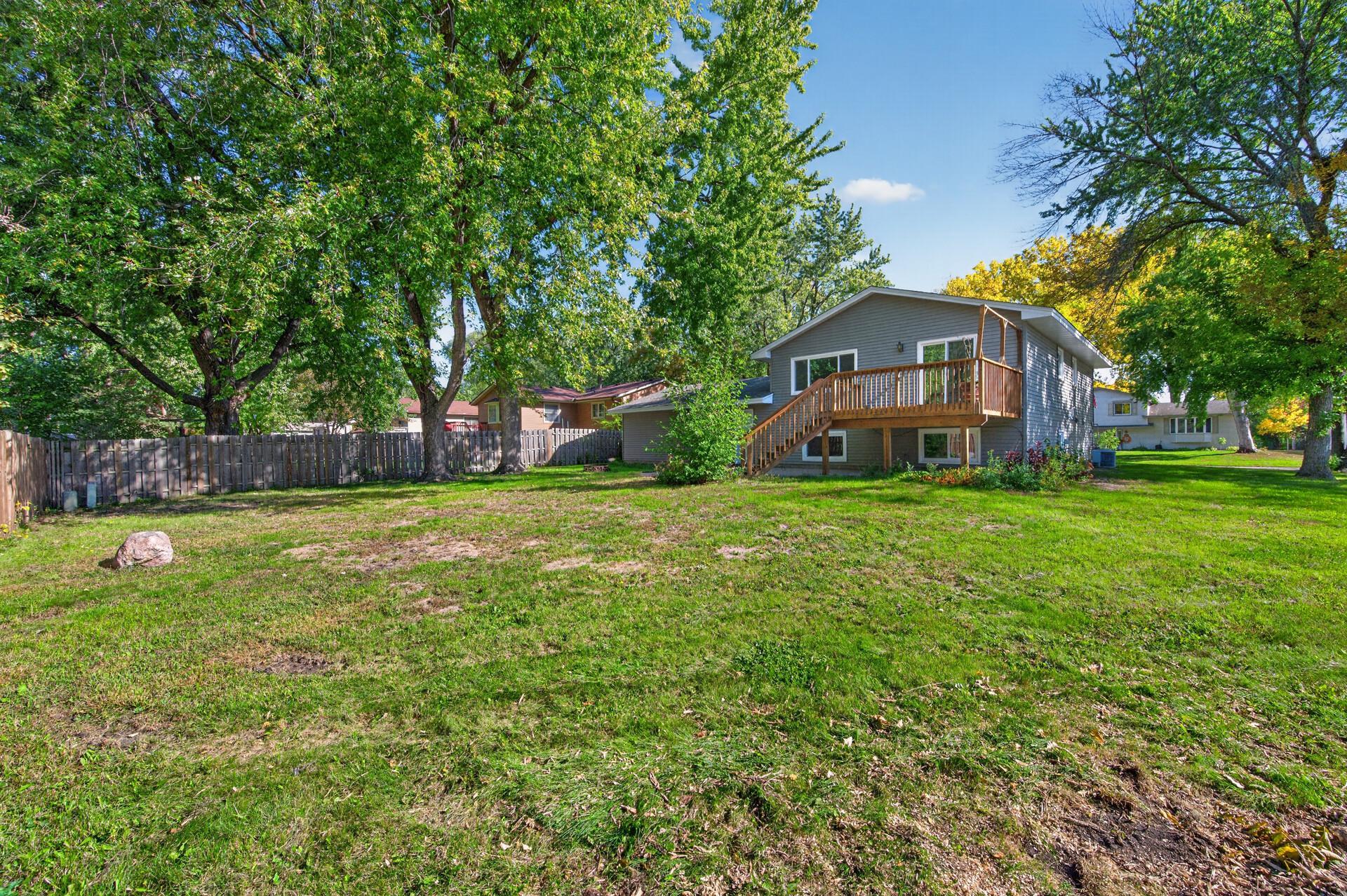 View of Residential at 7401 James Avenue, Brooklyn Park MN 55444, Brooklyn Park (44 of 50) - Mike Wilen | Minnesota Team Real Estate