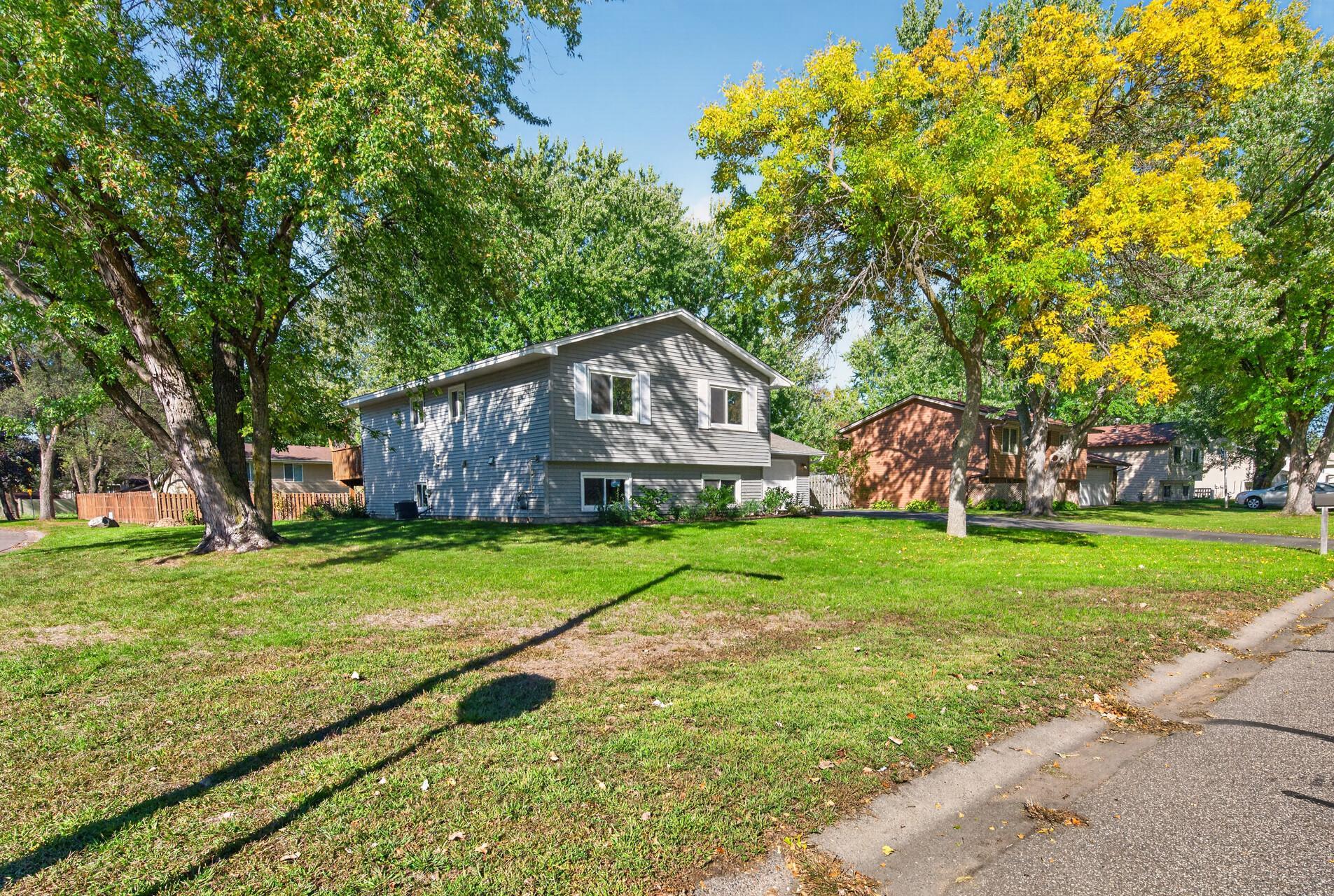 View of Residential at 7401 James Avenue, Brooklyn Park MN 55444, Brooklyn Park (42 of 50) - Mike Wilen | Minnesota Team Real Estate