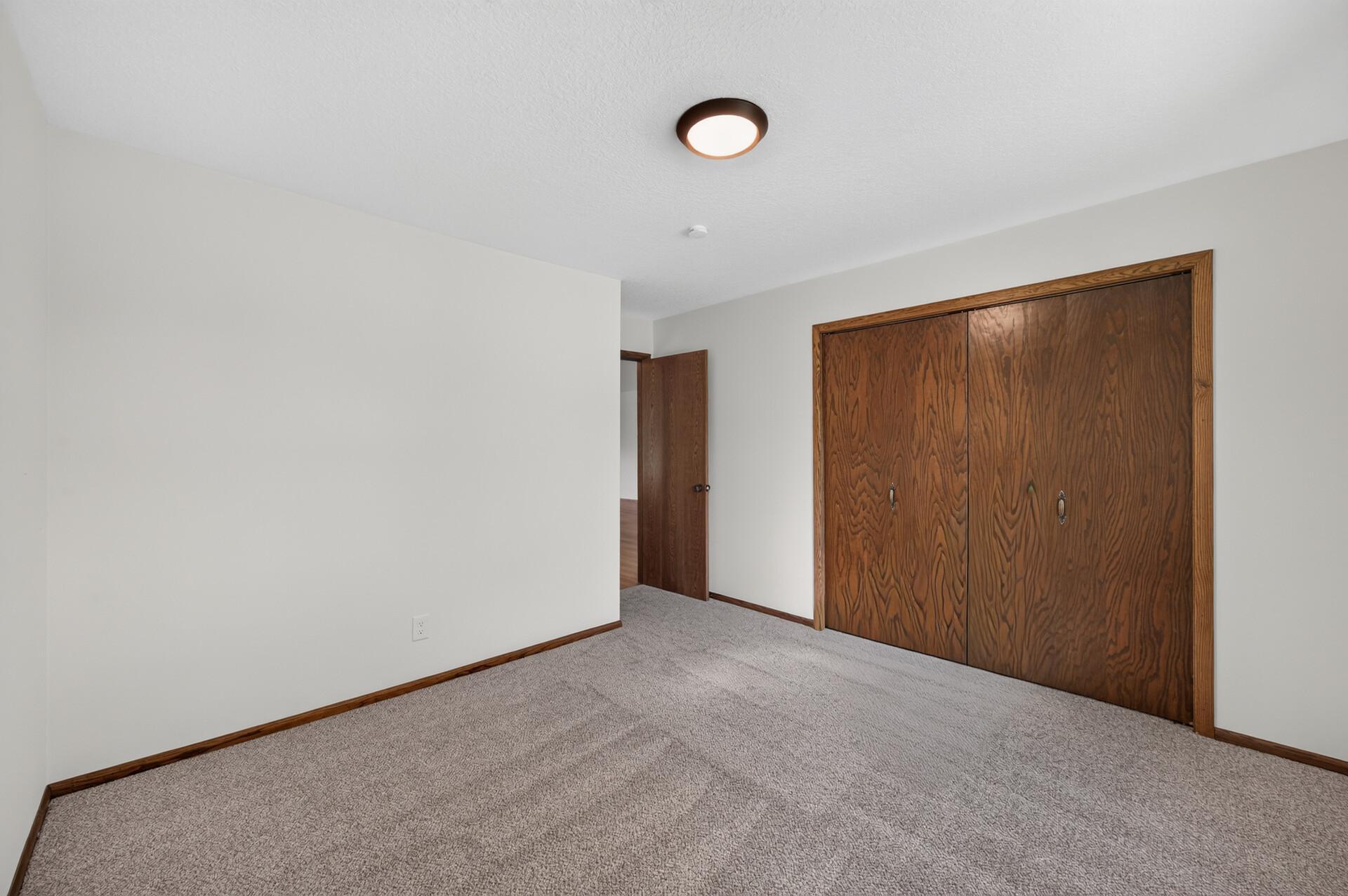View of Residential at 7401 James Avenue, Brooklyn Park MN 55444, Brooklyn Park (24 of 50) - Mike Wilen | Minnesota Team Real Estate
