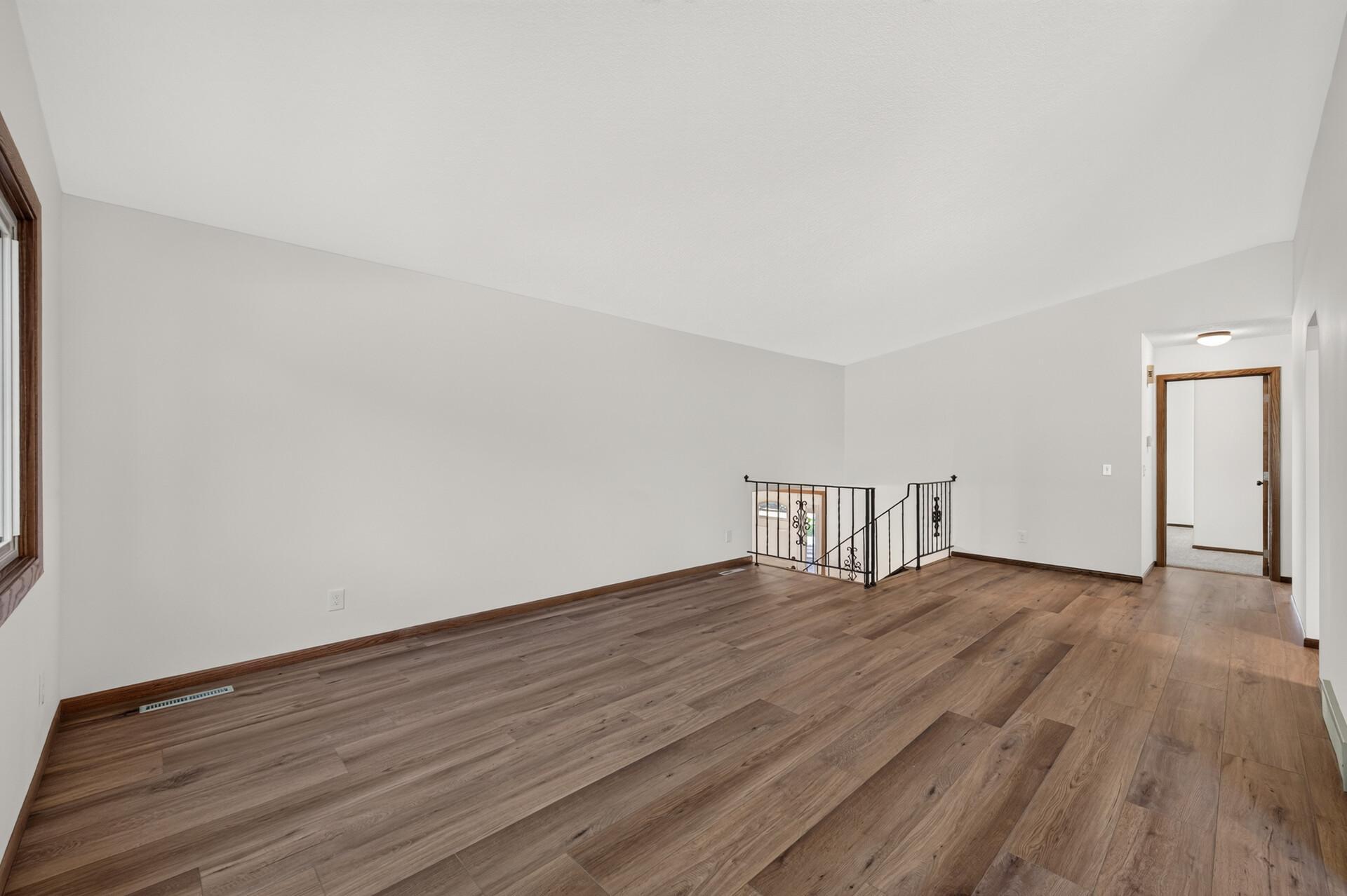 View of Residential at 7401 James Avenue, Brooklyn Park MN 55444, Brooklyn Park (9 of 50) - Mike Wilen | Minnesota Team Real Estate