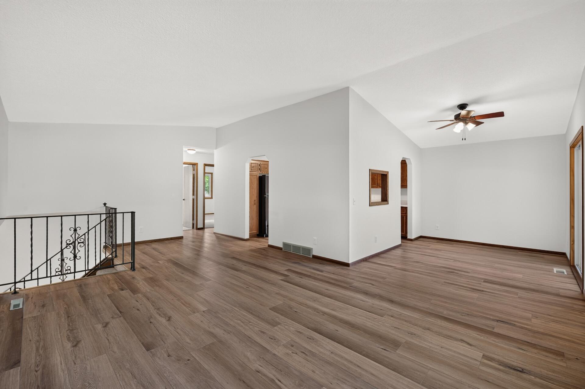 View of Residential at 7401 James Avenue, Brooklyn Park MN 55444, Brooklyn Park (8 of 50) - Mike Wilen | Minnesota Team Real Estate