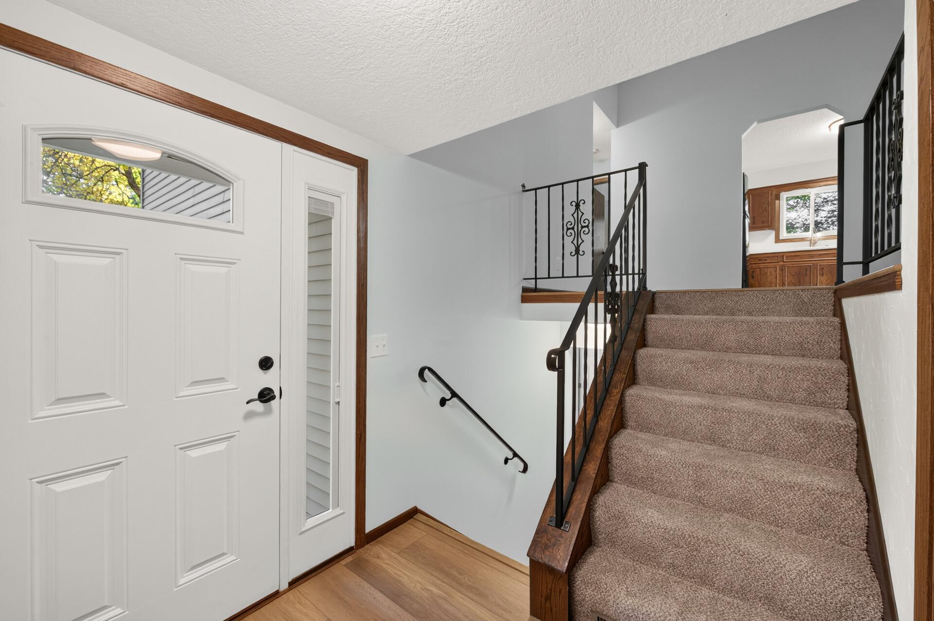 View of Residential at 7401 James Avenue, Brooklyn Park MN 55444, Brooklyn Park (6 of 50) - Mike Wilen | Minnesota Team Real Estate