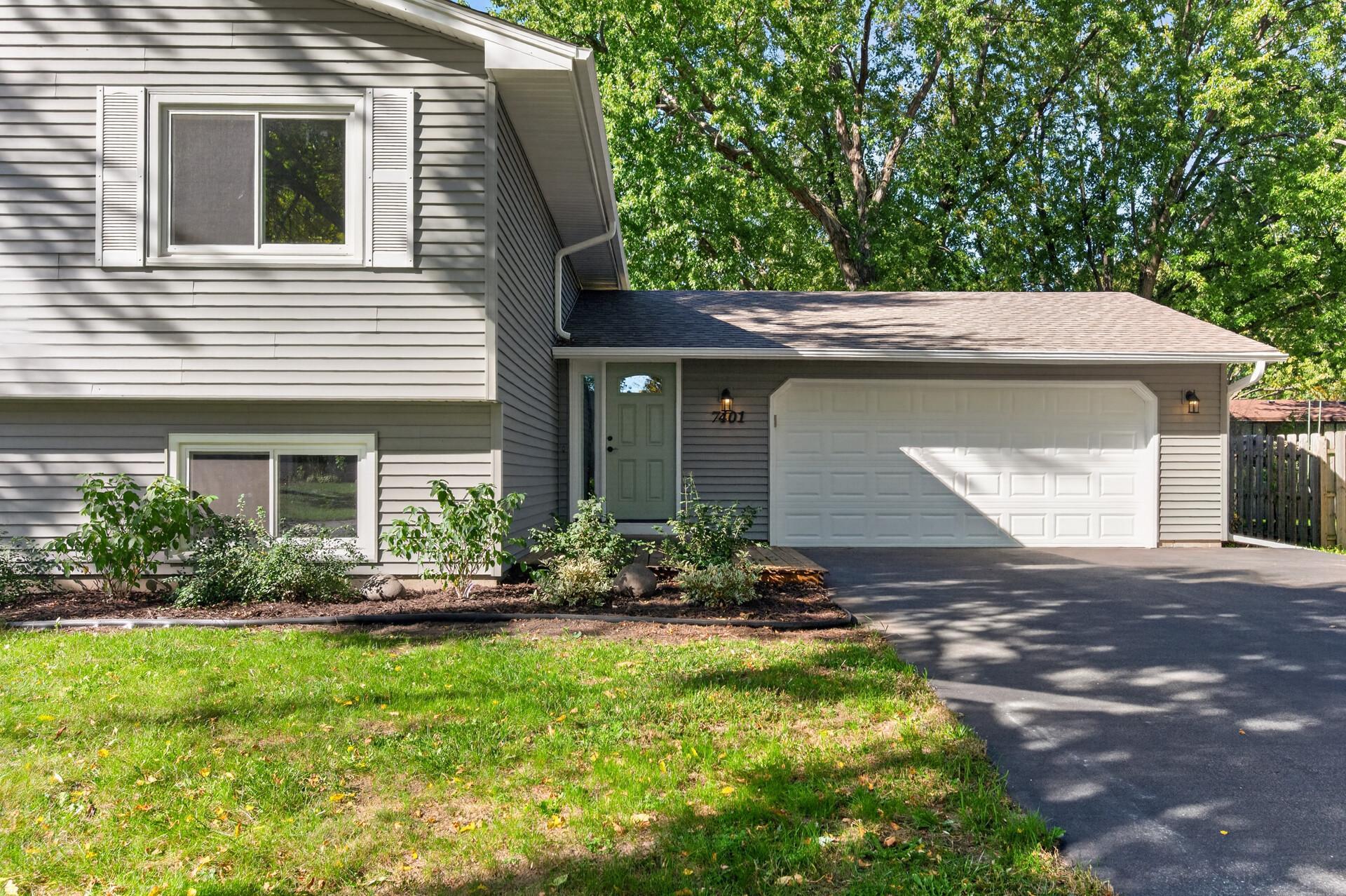 View of Residential at 7401 James Avenue, Brooklyn Park MN 55444, Brooklyn Park (3 of 50) - Mike Wilen | Minnesota Team Real Estate